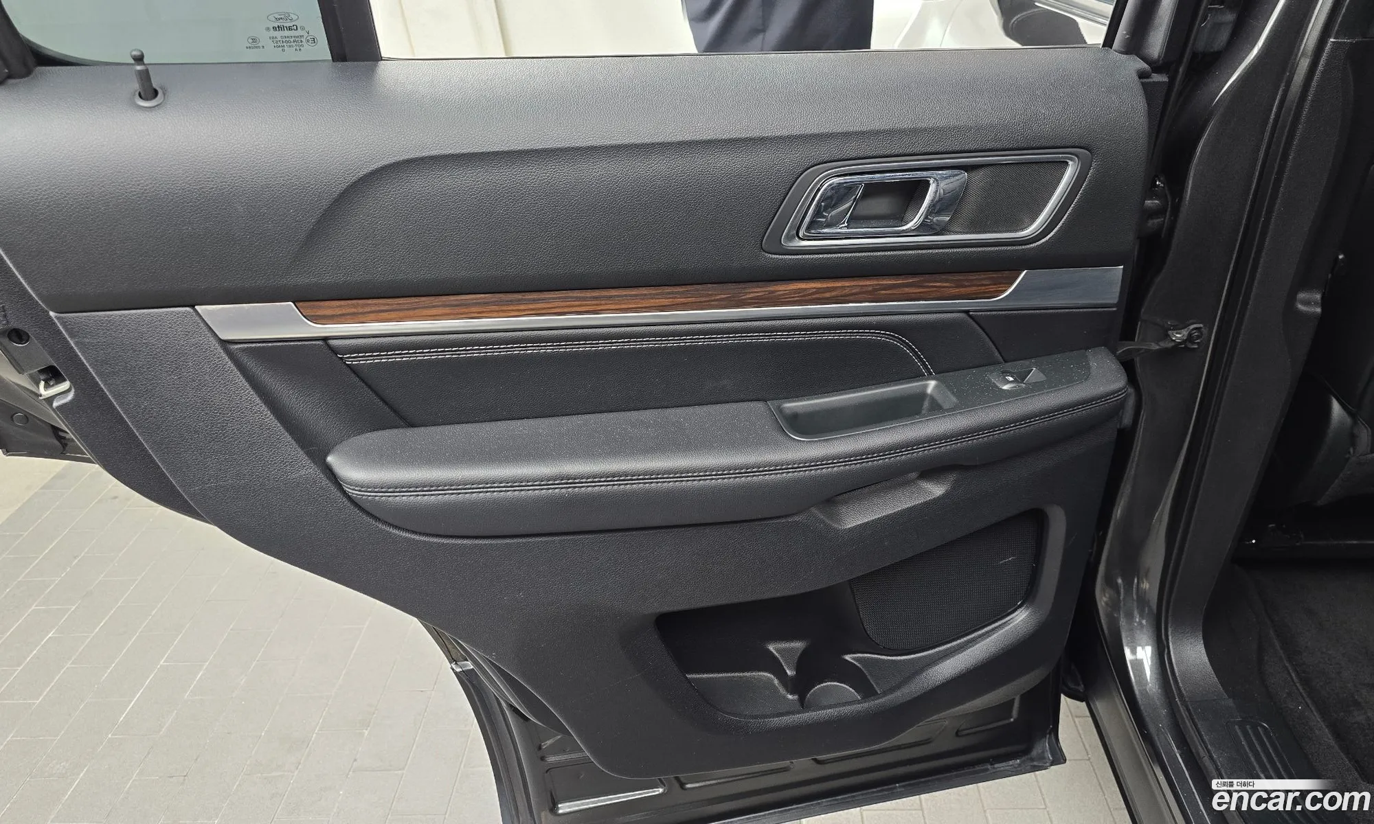 Ford Explorer 2019 1FM5K8FH8KGA56074 — 11