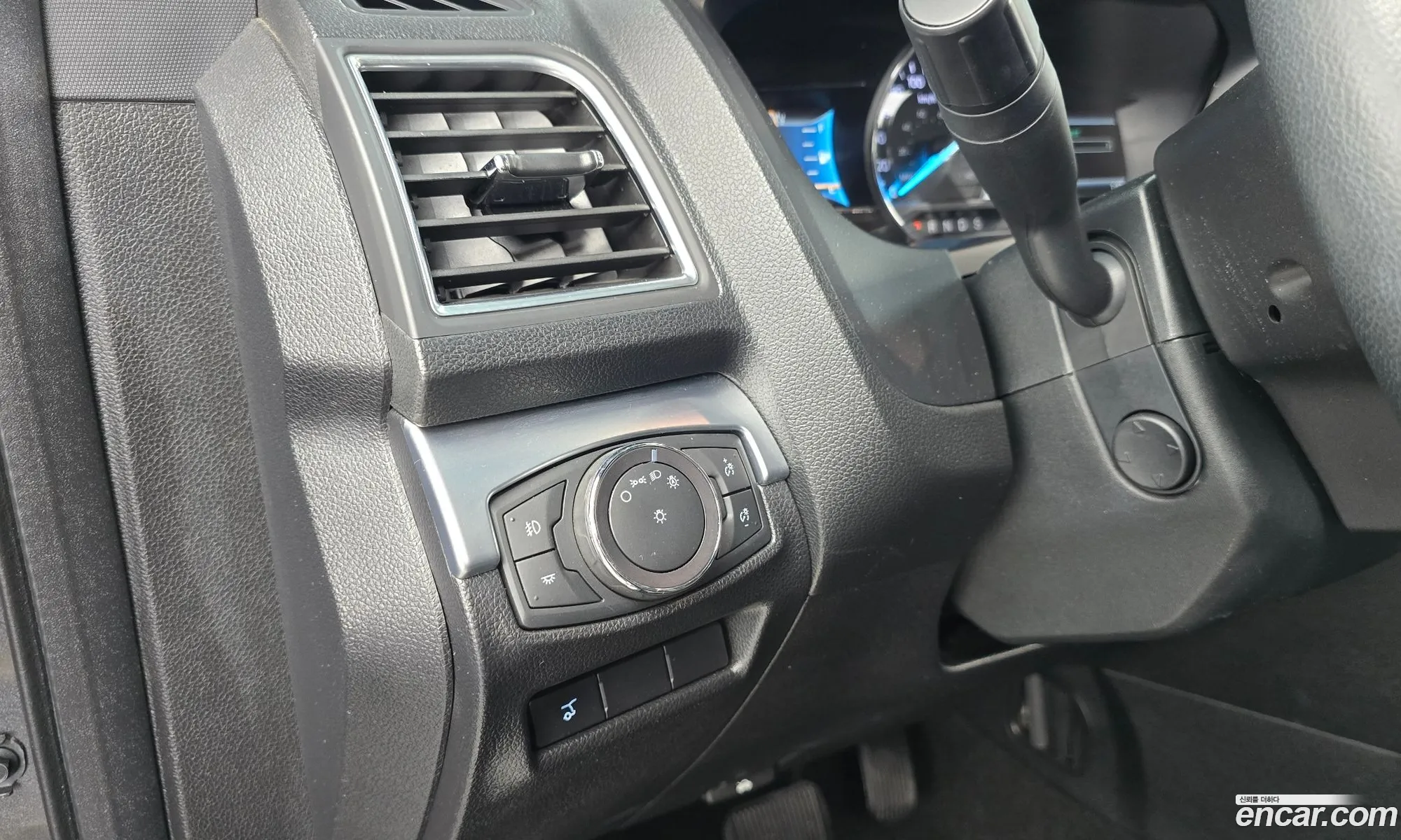 Ford Explorer 2019 1FM5K8FH8KGA56074 — 20