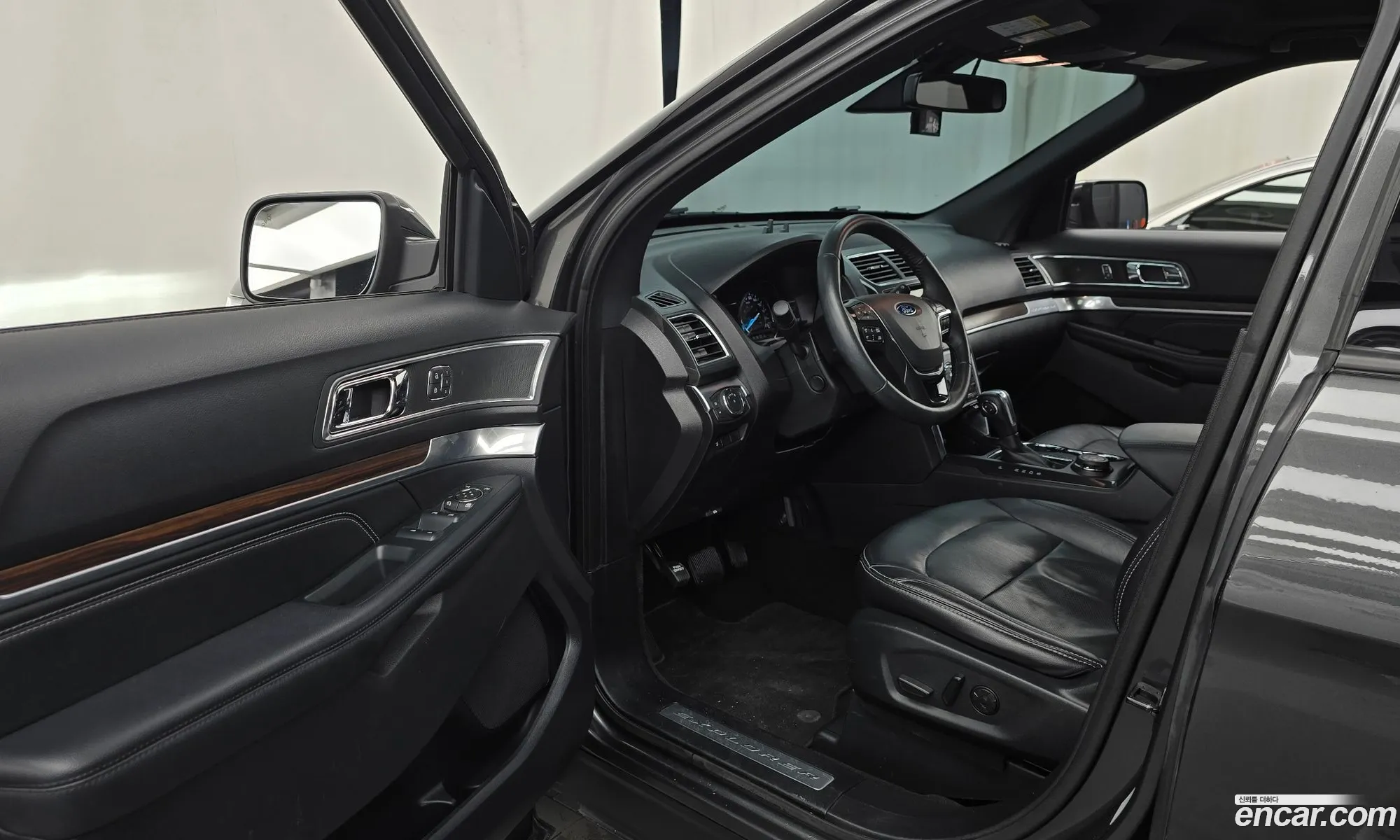 Ford Explorer 2019 1FM5K8FH8KGA56074 — 21