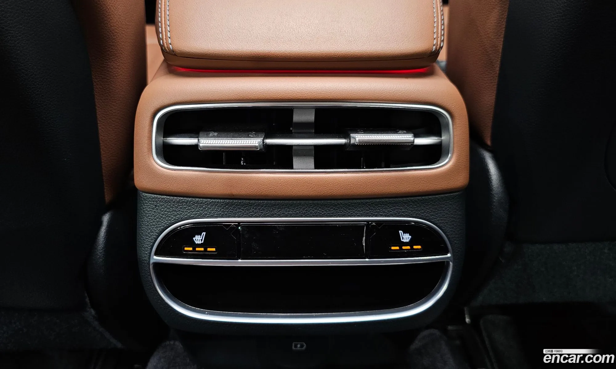 Genesis GV70 2022 — 10