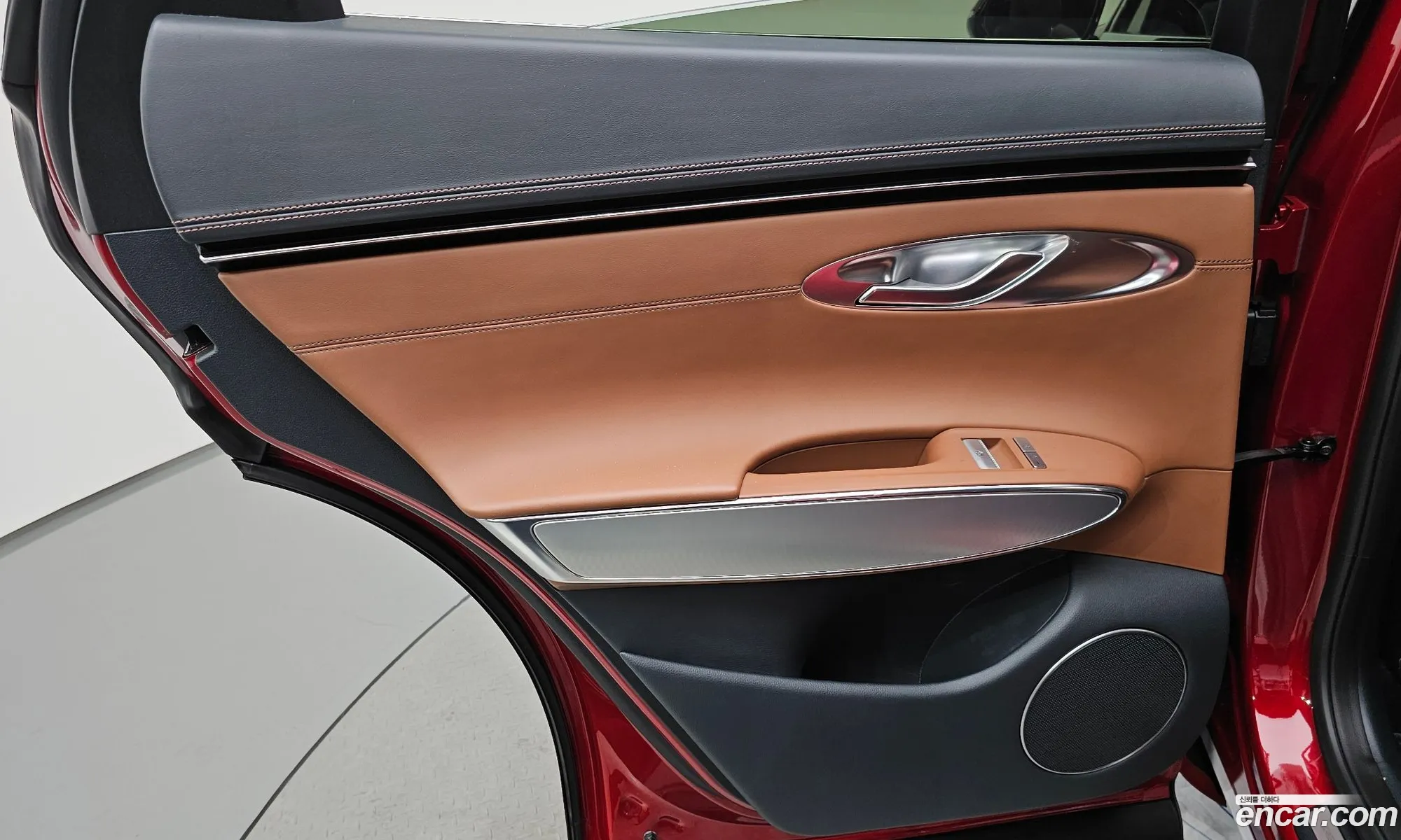 Genesis GV70 2022 — 17