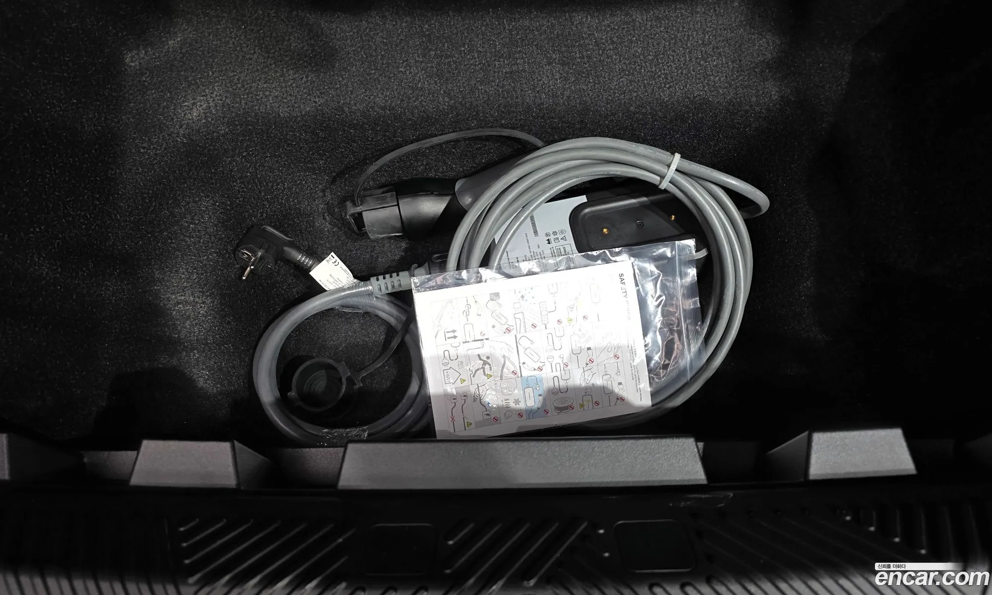 BMW i5 2023 WBY41FK01RCN83459 — 7