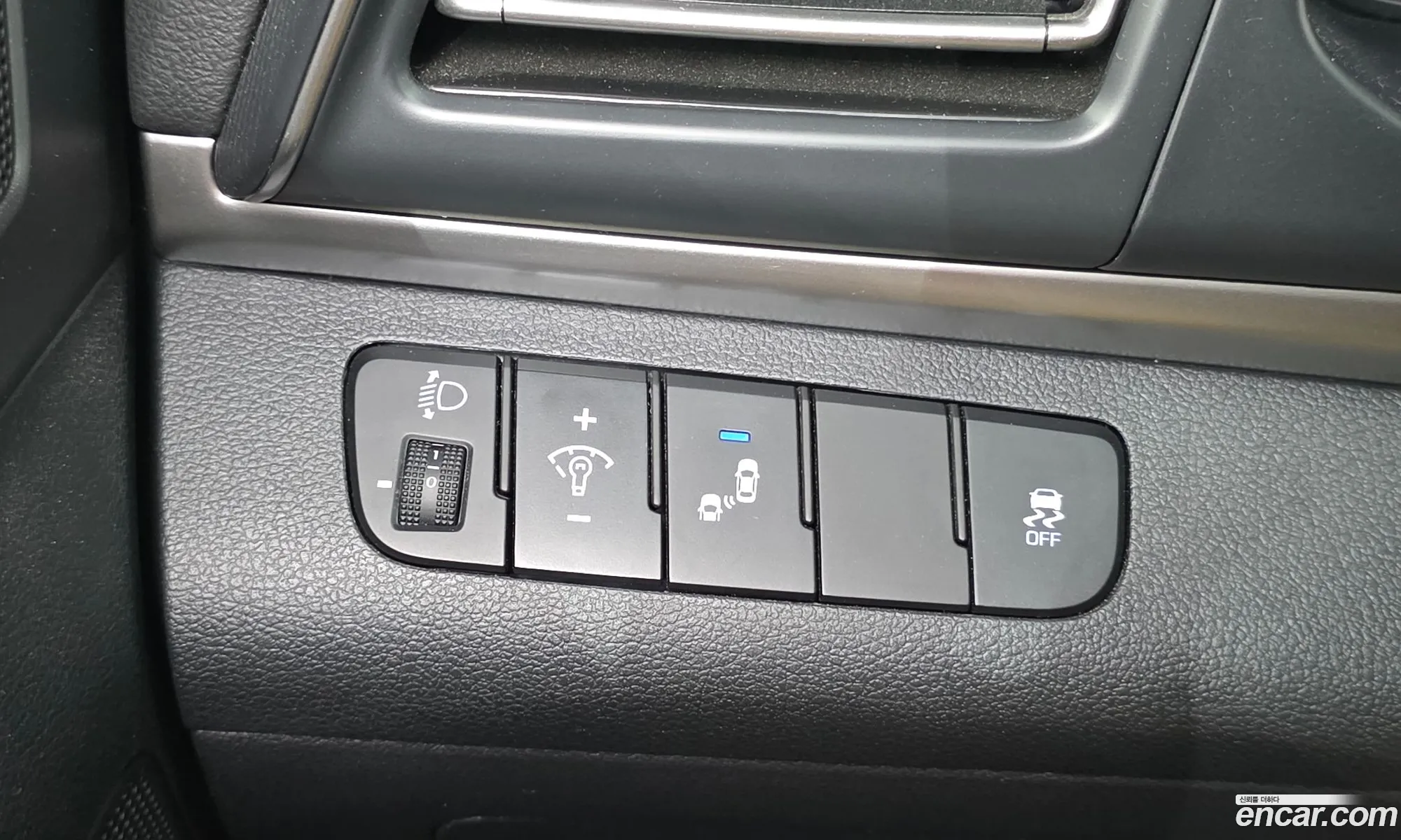 Hyundai Elantra AD 2019 — 22