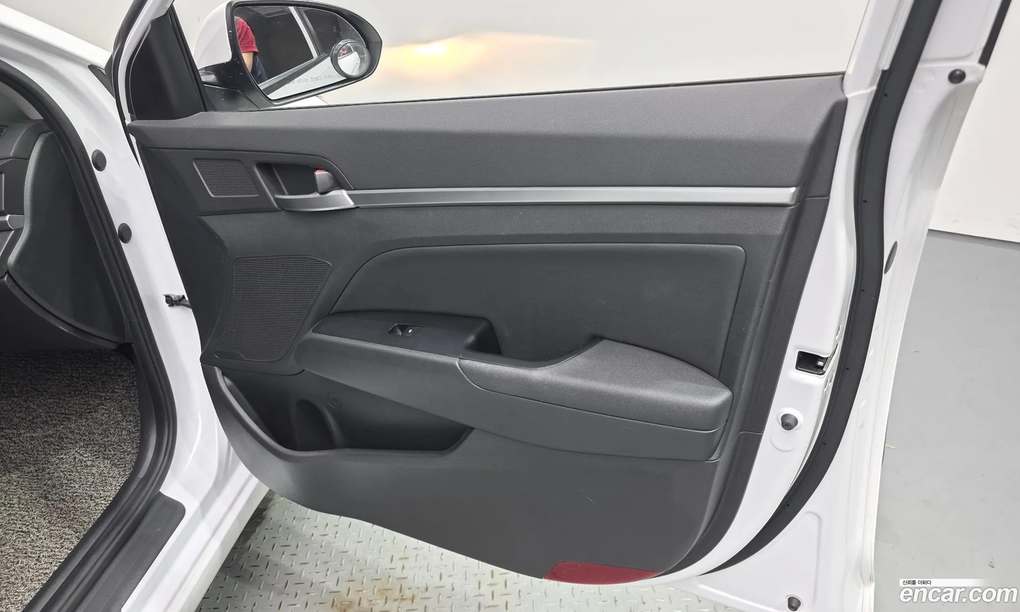 Hyundai Elantra AD 2019 — 21