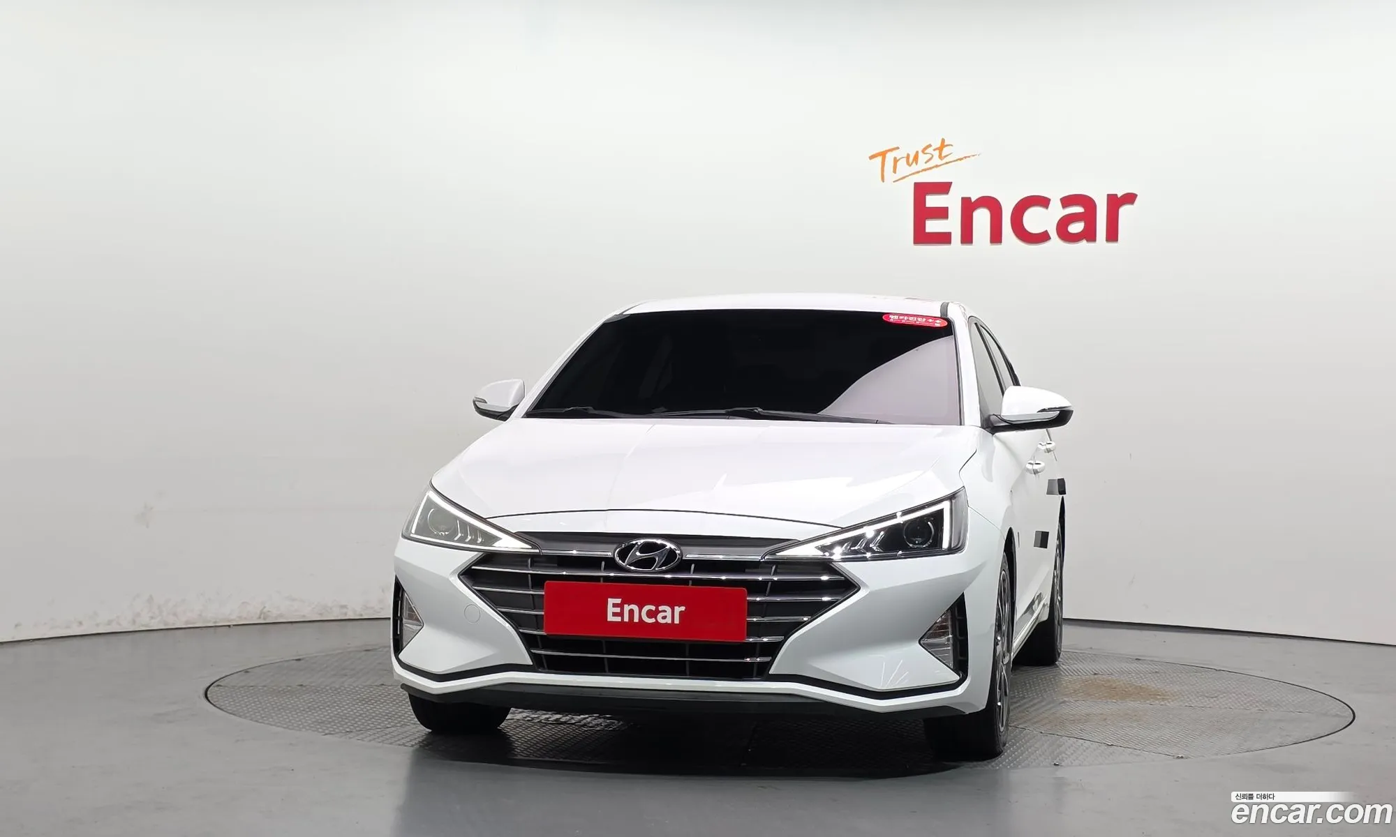 Hyundai Elantra AD 2019 — 28