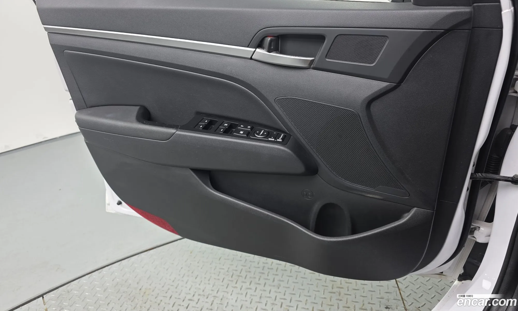 Hyundai Elantra AD 2019 — 19