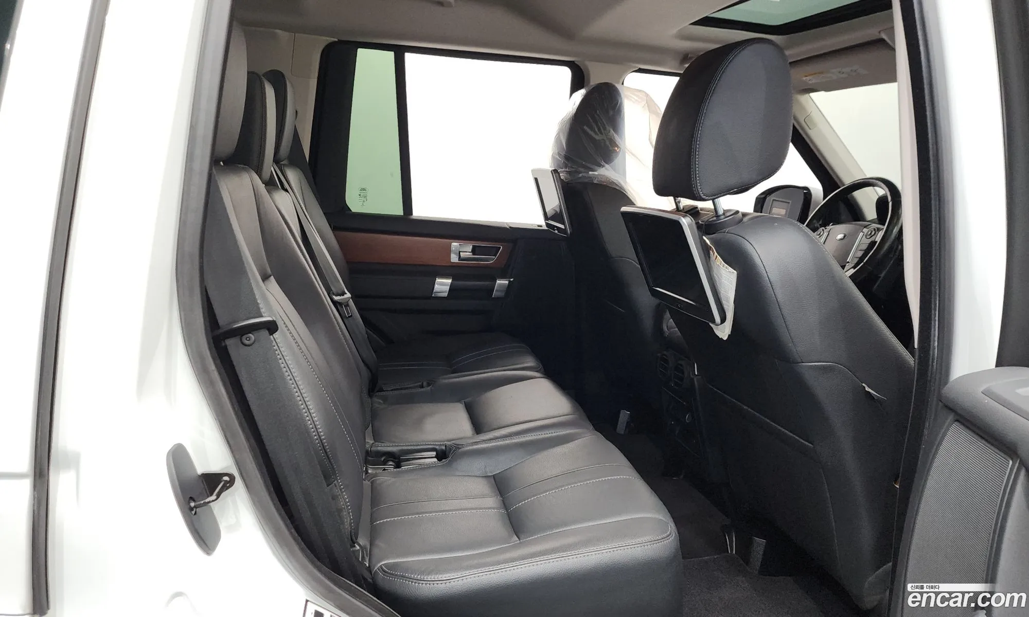 Land Rover Discovery 4 2015 SALLAAAG6FA767758 — 7