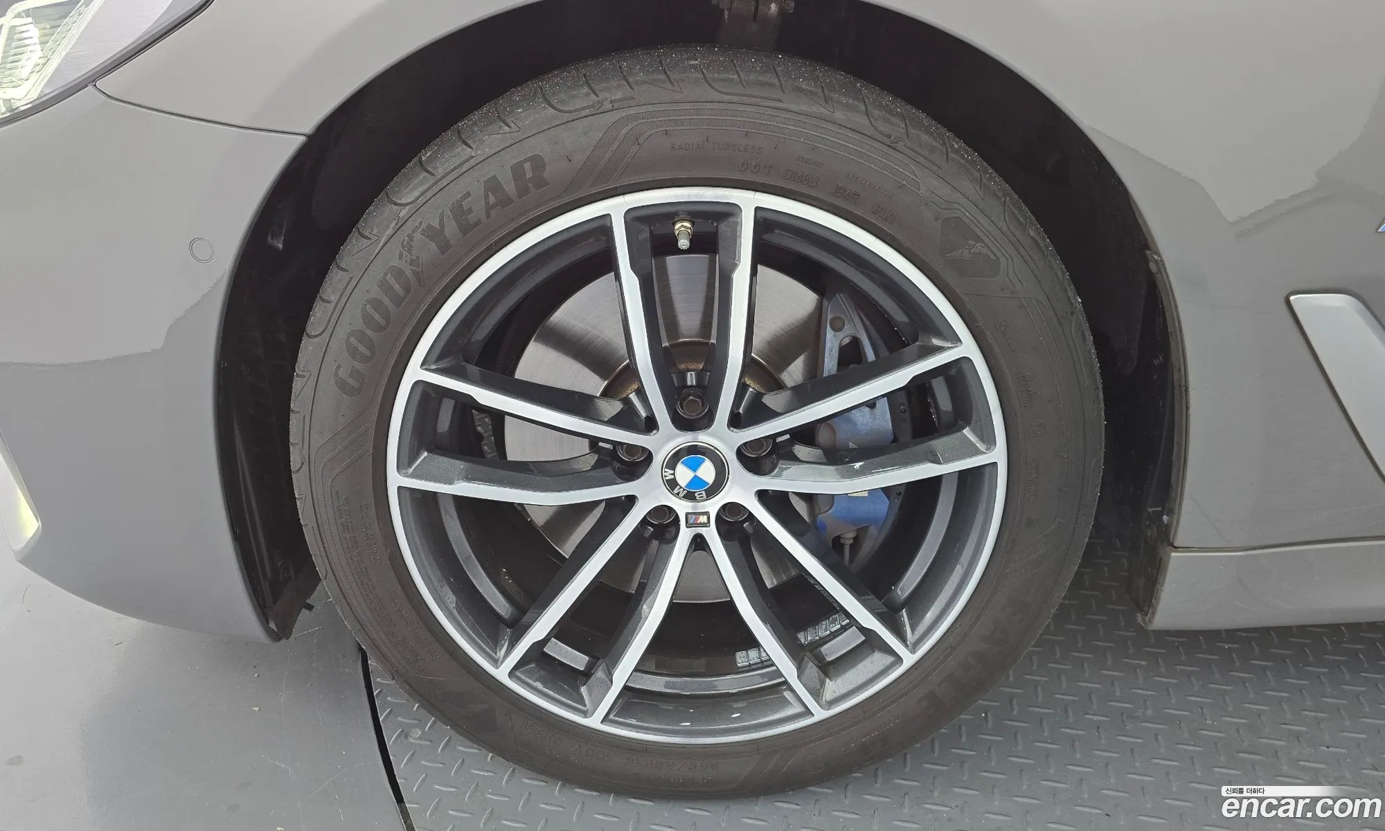 BMW 5 Series 2021 — 30
