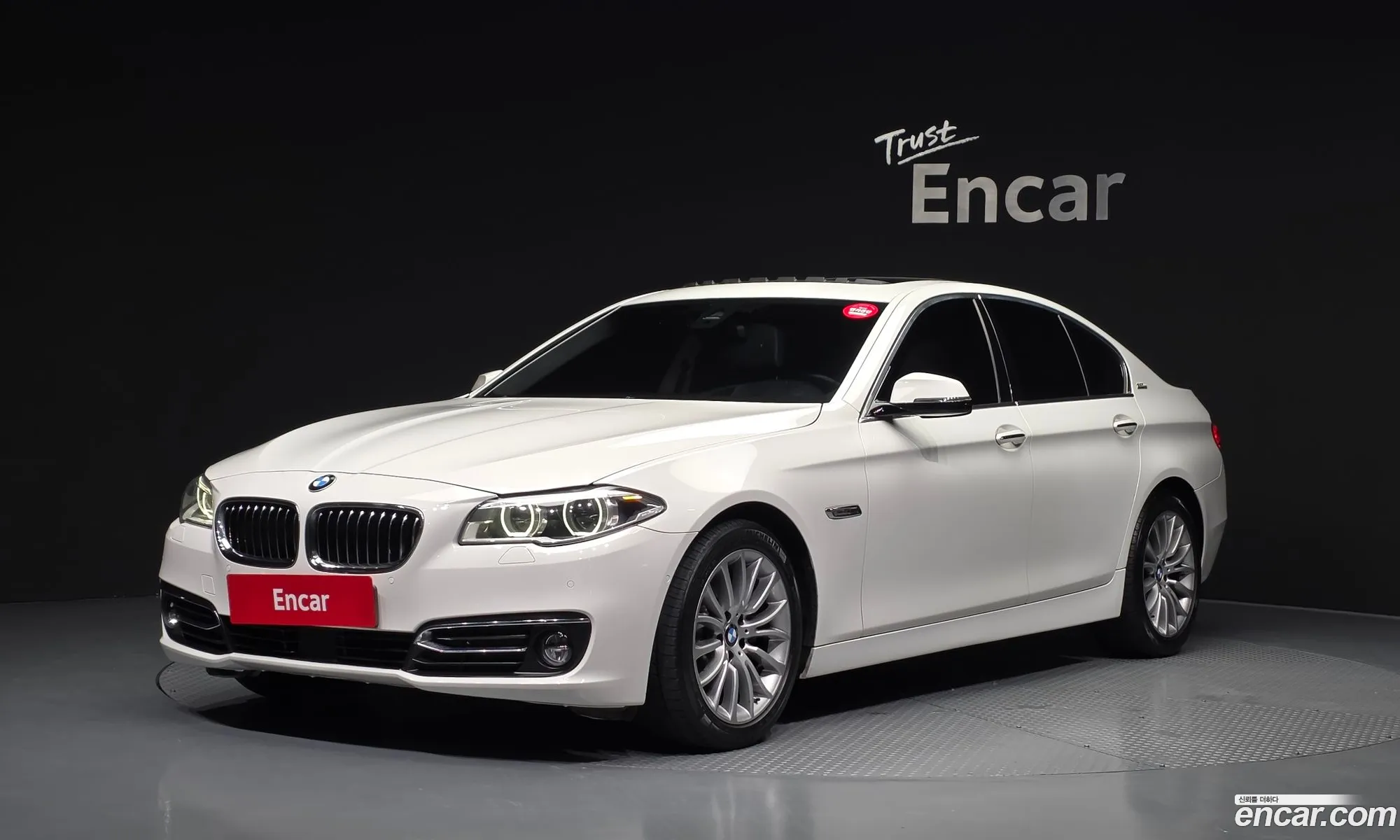 BMW 5 Series 2016 WBA5E7101GG569095 — 3