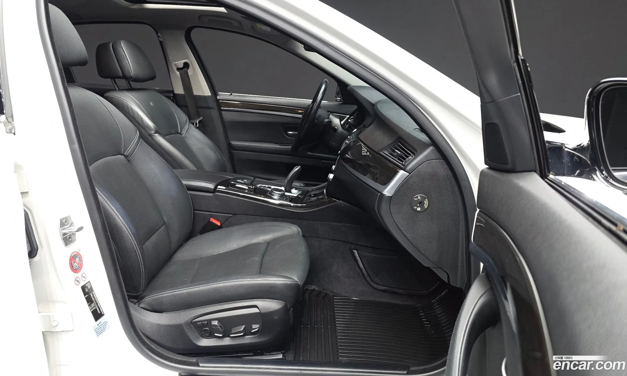 BMW 5 Series 2016 WBA5E7101GG569095 — 10