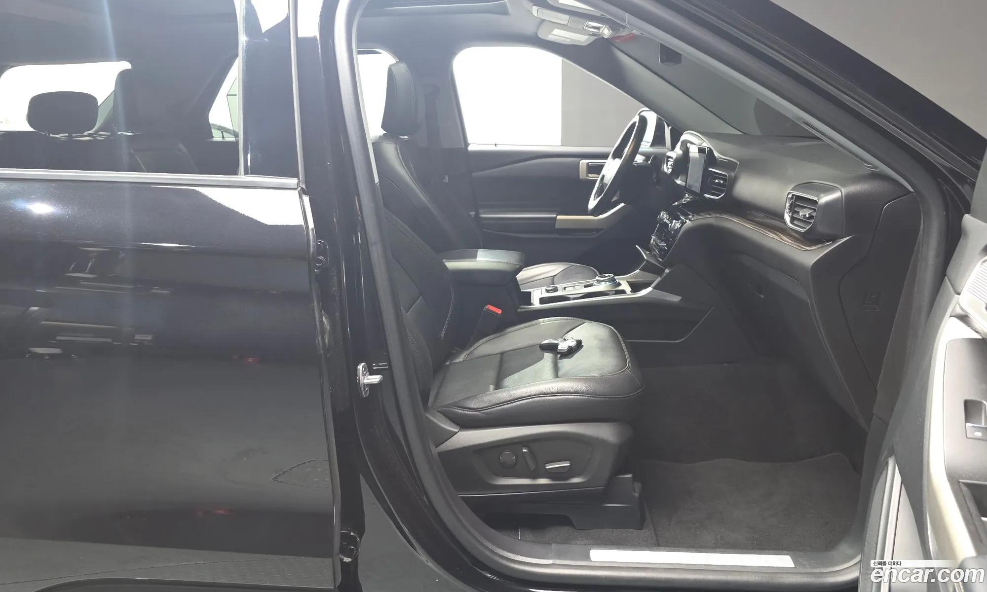 Ford Explorer 6th Gen 2022 1FMSK8FH5NGB80021 — 2