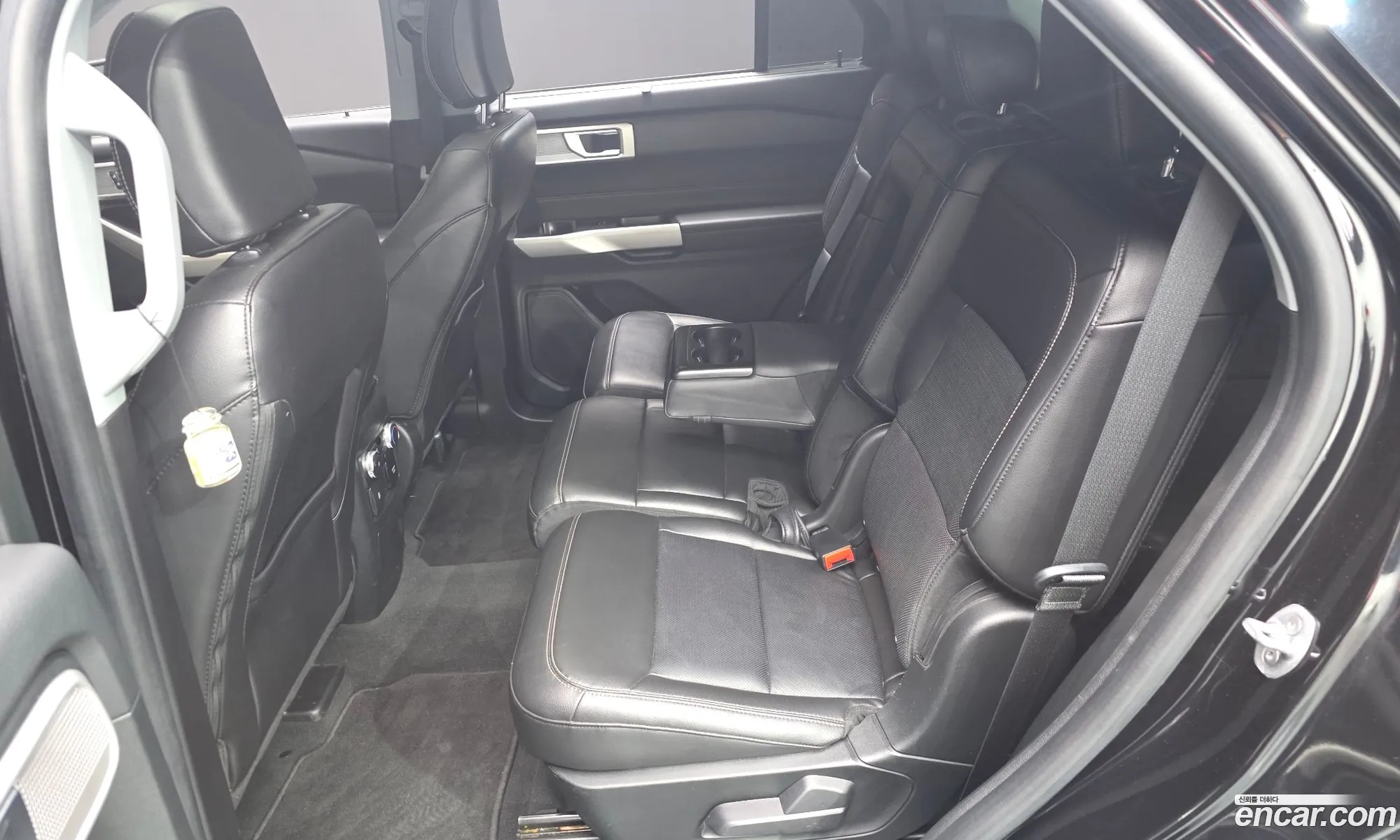 Ford Explorer 6th Gen 2022 1FMSK8FH5NGB80021 — 5