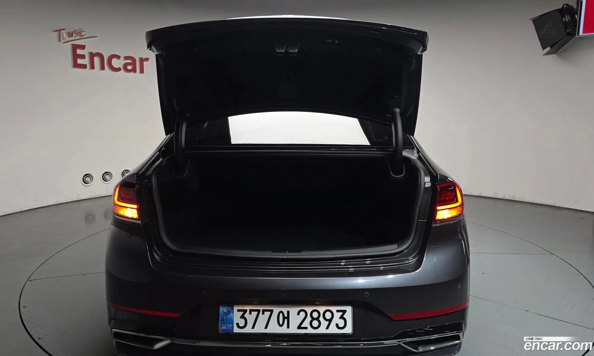 Kia K7 Premier Hybrid 2019 — 23
