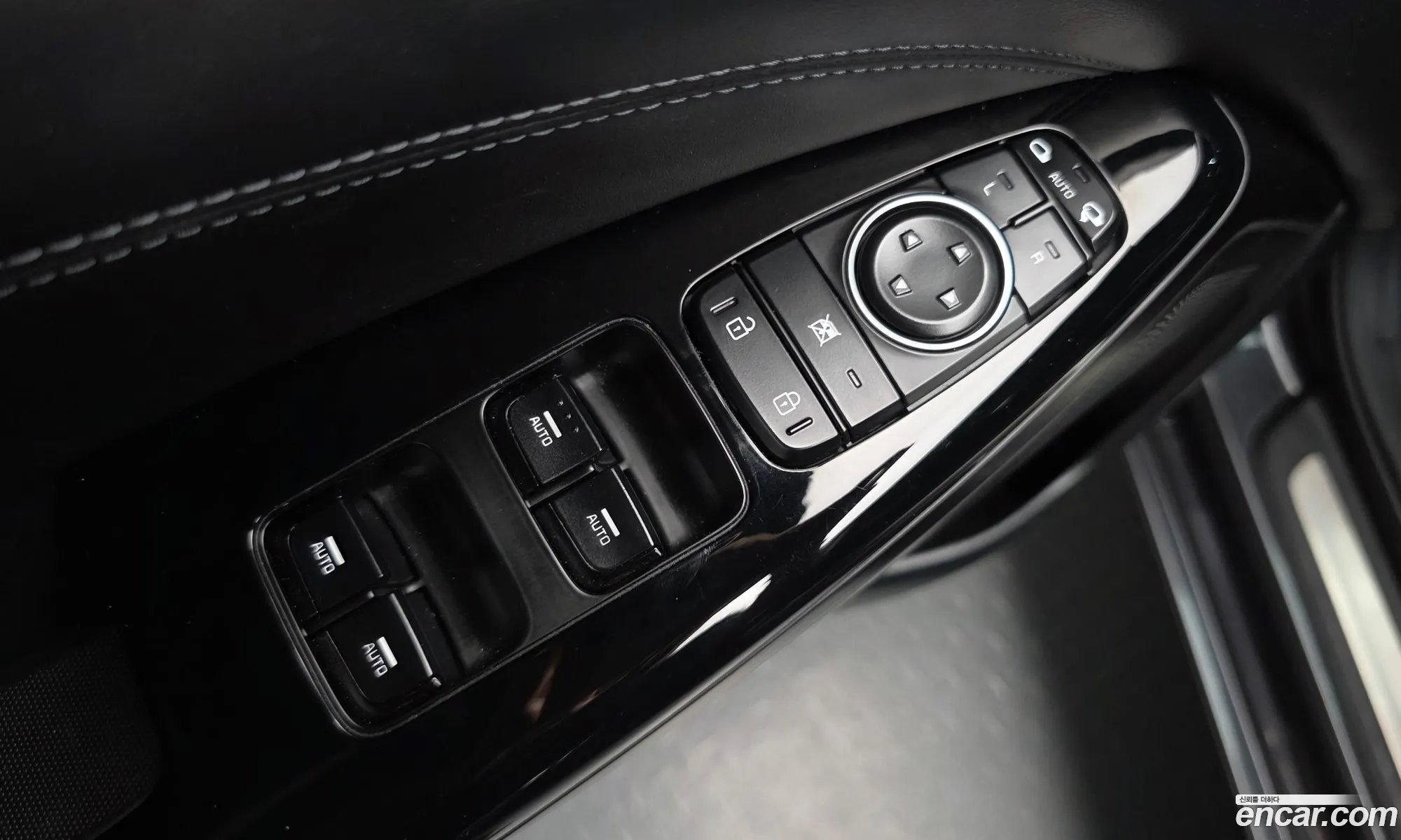 Kia K7 Premier Hybrid 2019 — 37