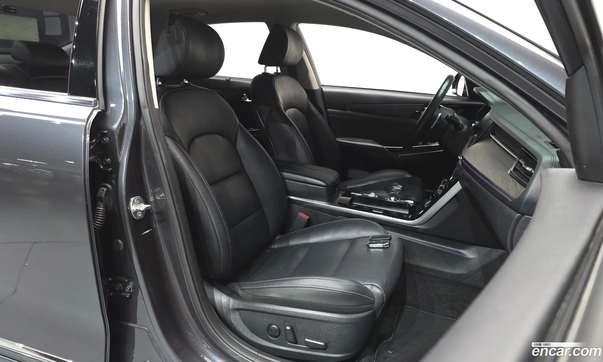 Kia K7 Premier Hybrid 2019 — 7