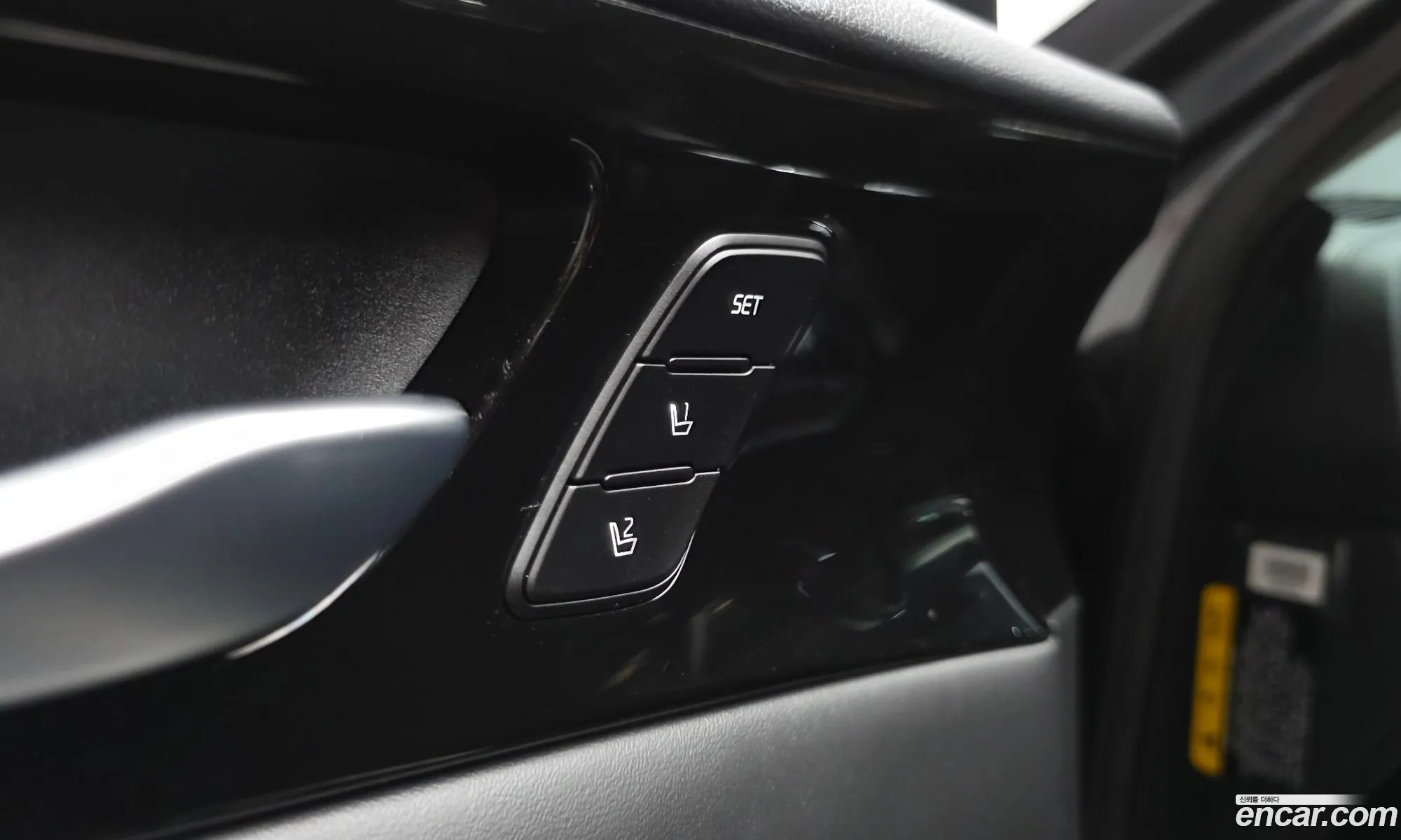 Kia K7 Premier Hybrid 2019 — 19