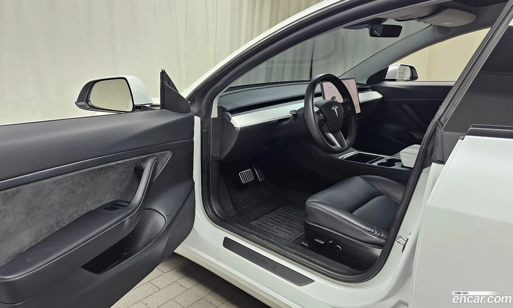 Tesla Model 3 2021 5YJ3E1EA4MF887955 — 5