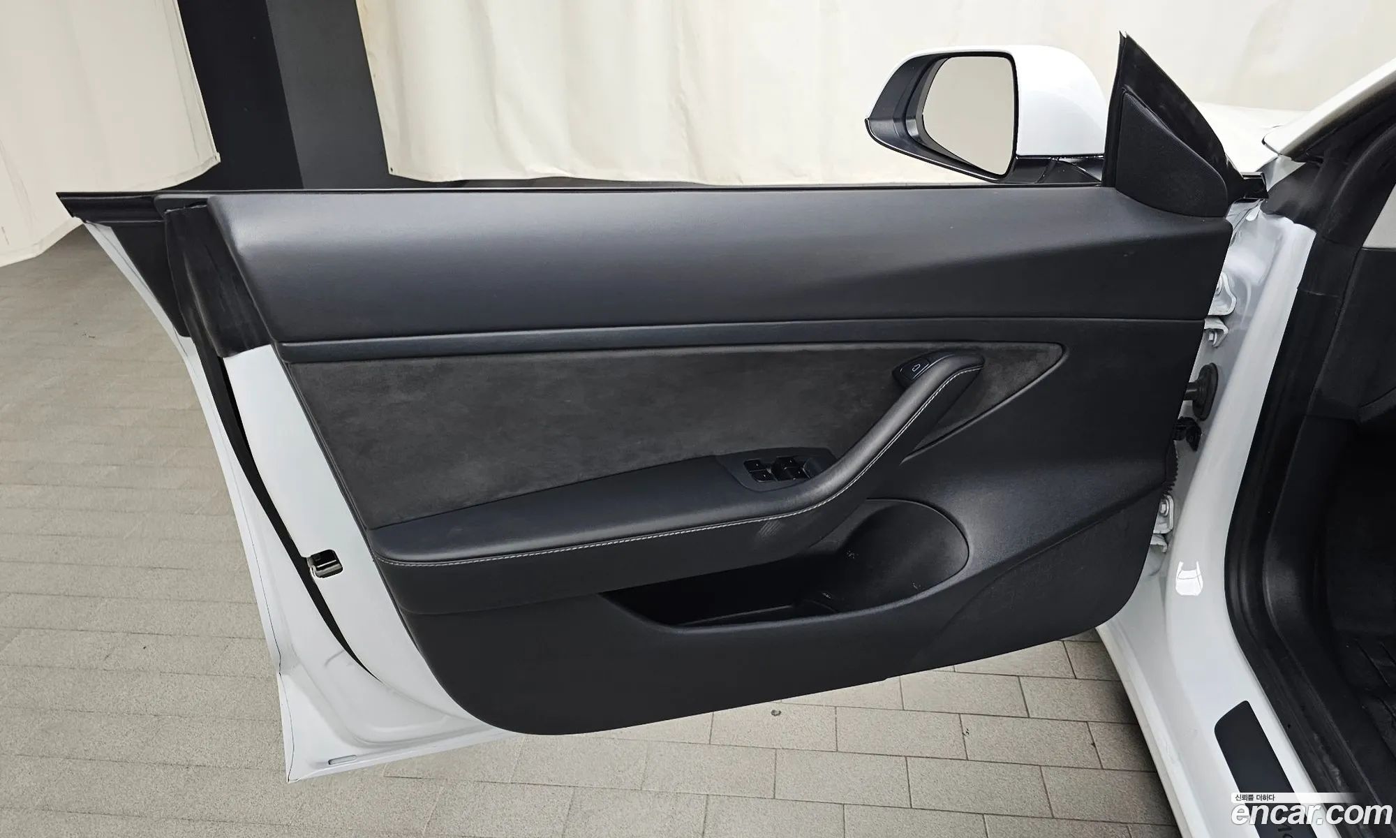 Tesla Model 3 2021 5YJ3E1EA4MF887955 — 4
