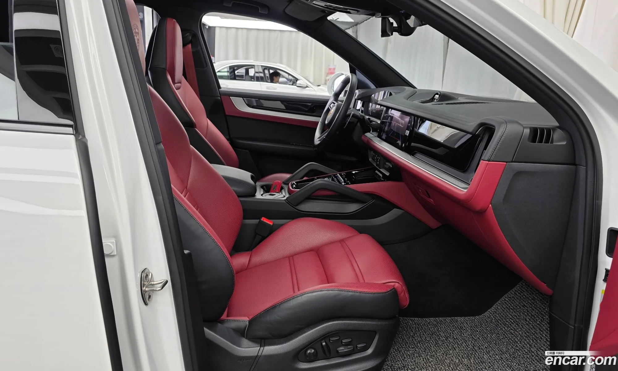 Porsche Cayenne 2024 WP1AA29Y7RDA15430 — 2