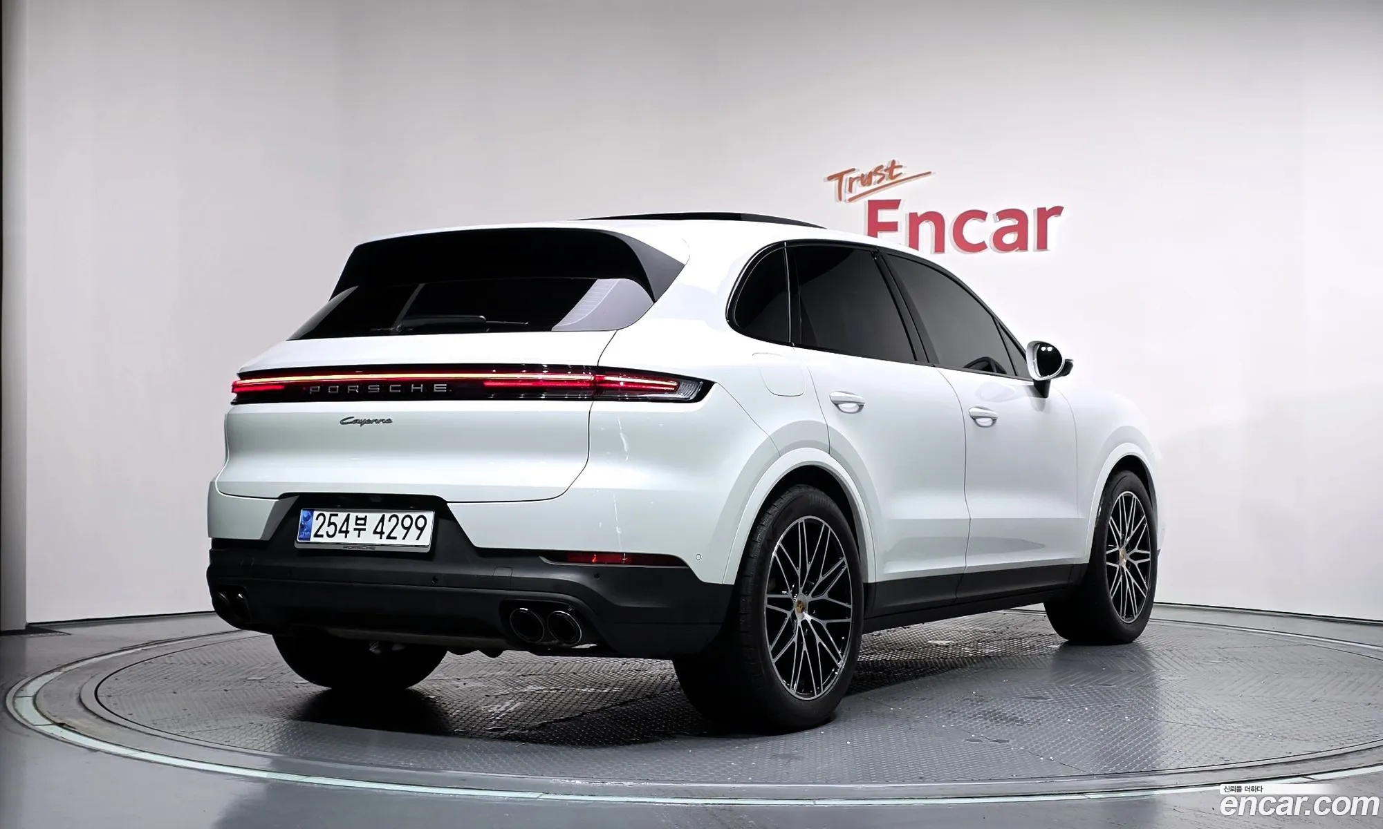Porsche Cayenne 2024 WP1AA29Y7RDA15430 — 24