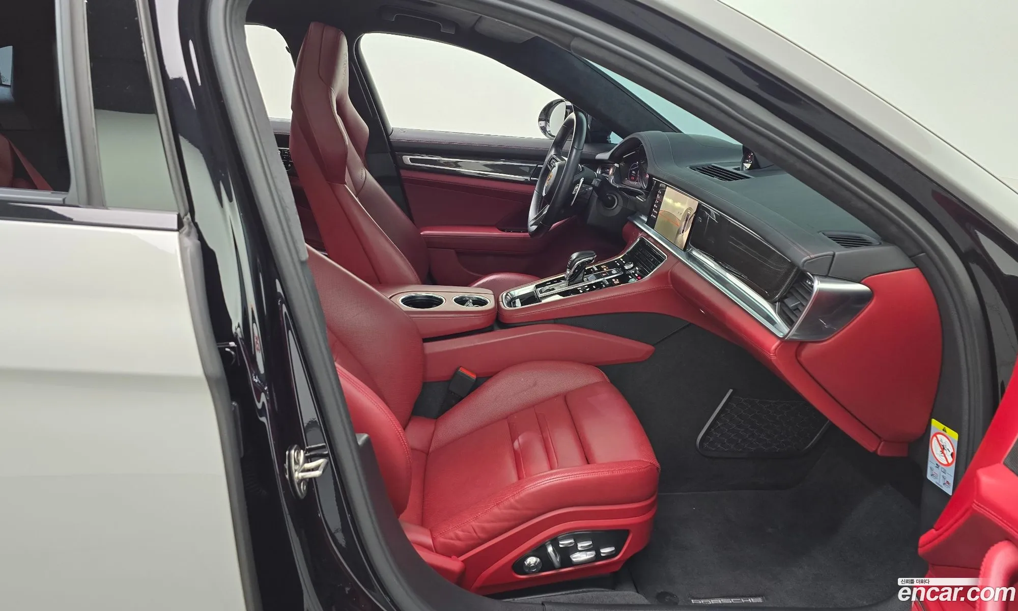Porsche Panamera 2021 — 33