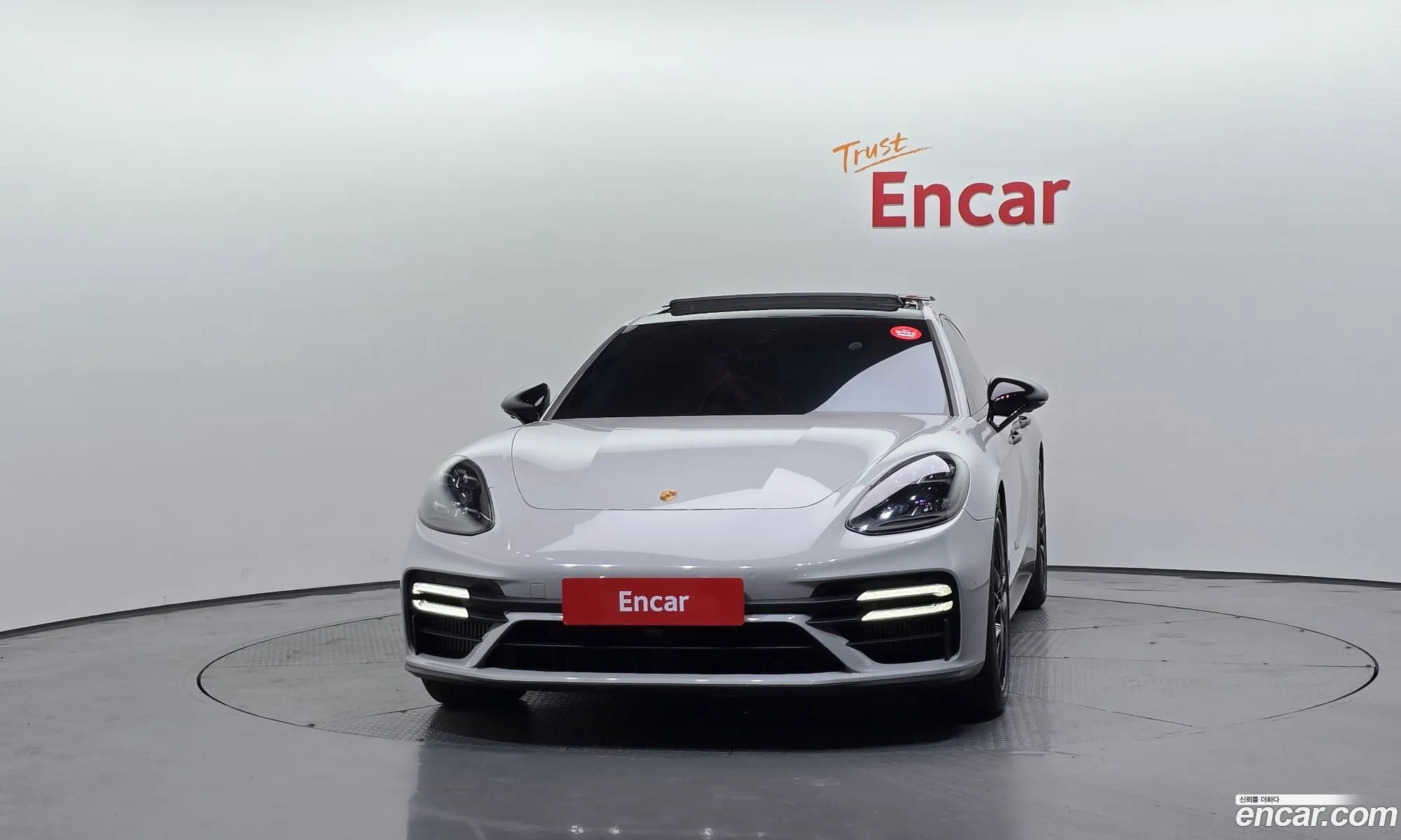 Porsche Panamera 2021 — 32