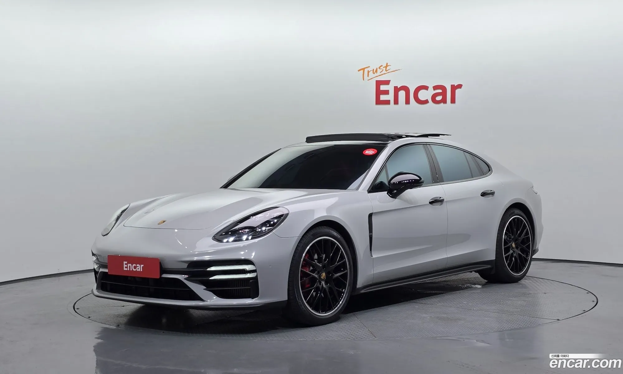 Porsche Panamera 2021 — 35