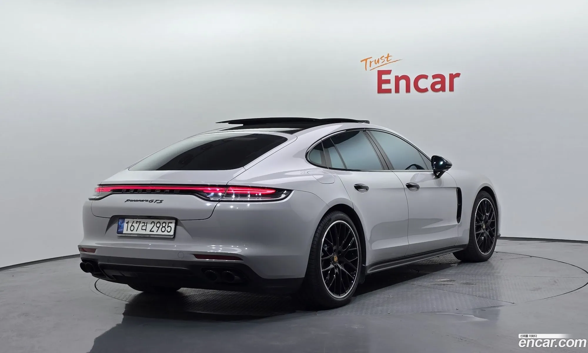 Porsche Panamera 2021 — 30