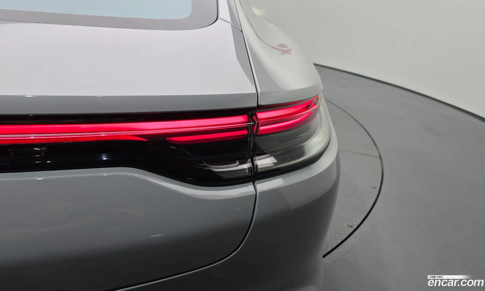 Porsche Panamera 2021 — 16