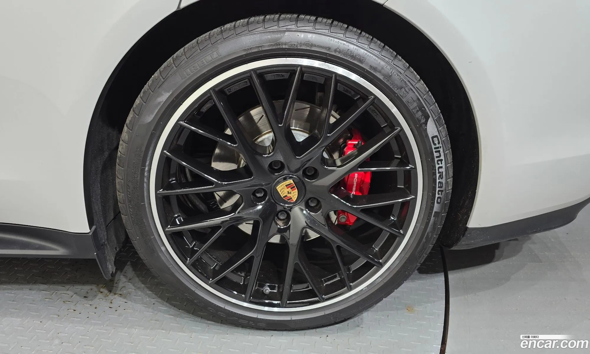 Porsche Panamera 2021 — 26