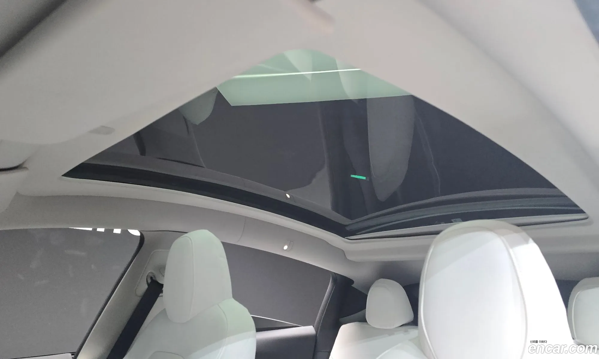 Tesla Model Y 2023 — 10
