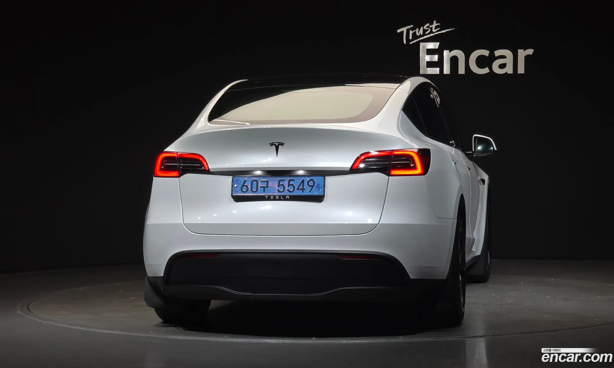 Tesla Model Y 2023 — 22