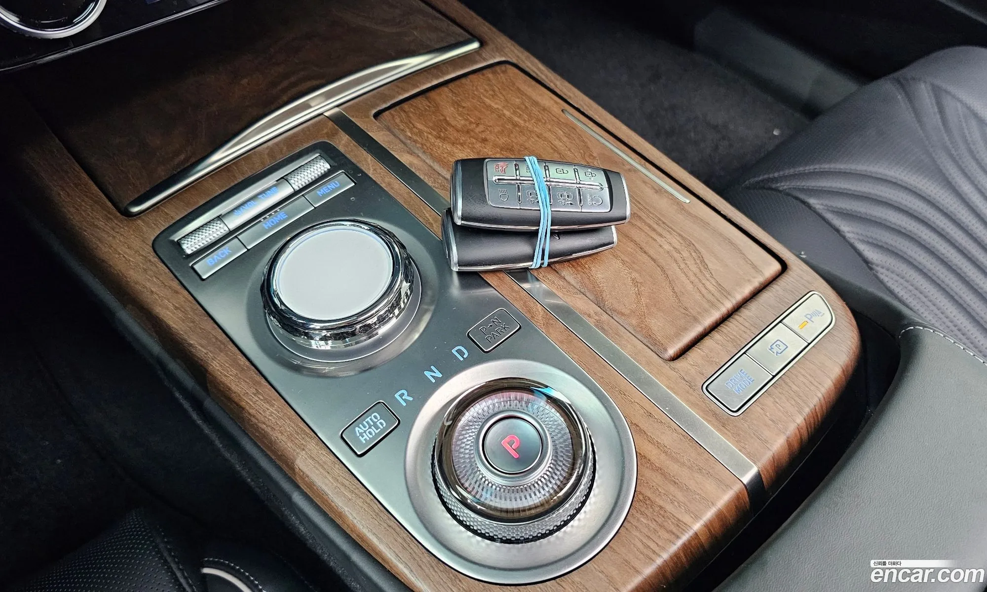 Genesis G80 2023 — 23