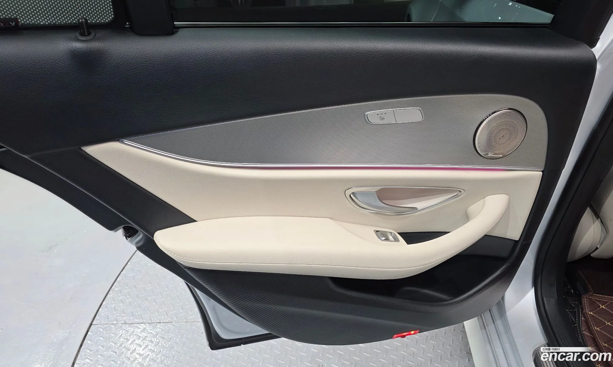 Mercedes-Benz E-Class W213 2017 WDDZF4JB1HA291701 — 25