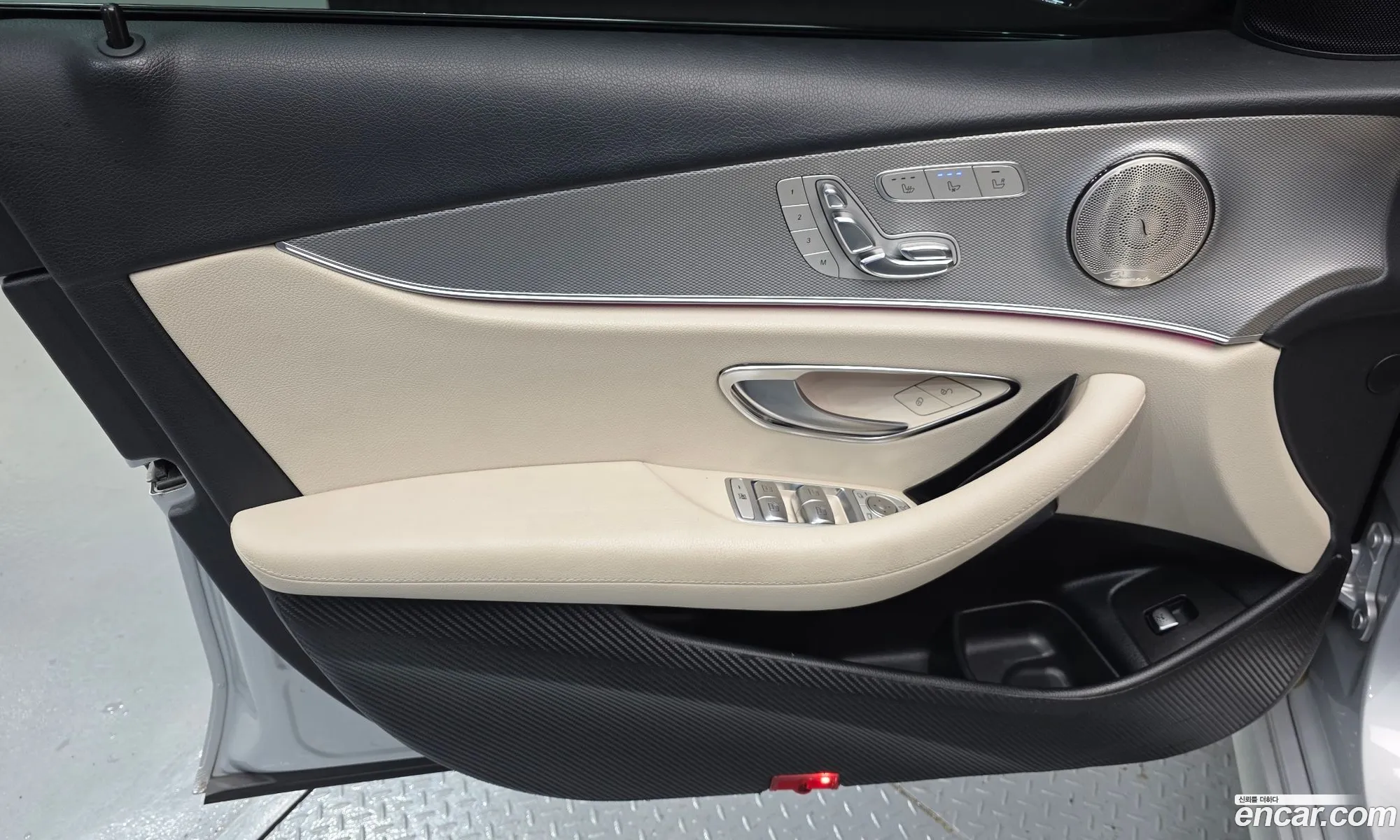 Mercedes-Benz E-Class W213 2017 WDDZF4JB1HA291701 — 21
