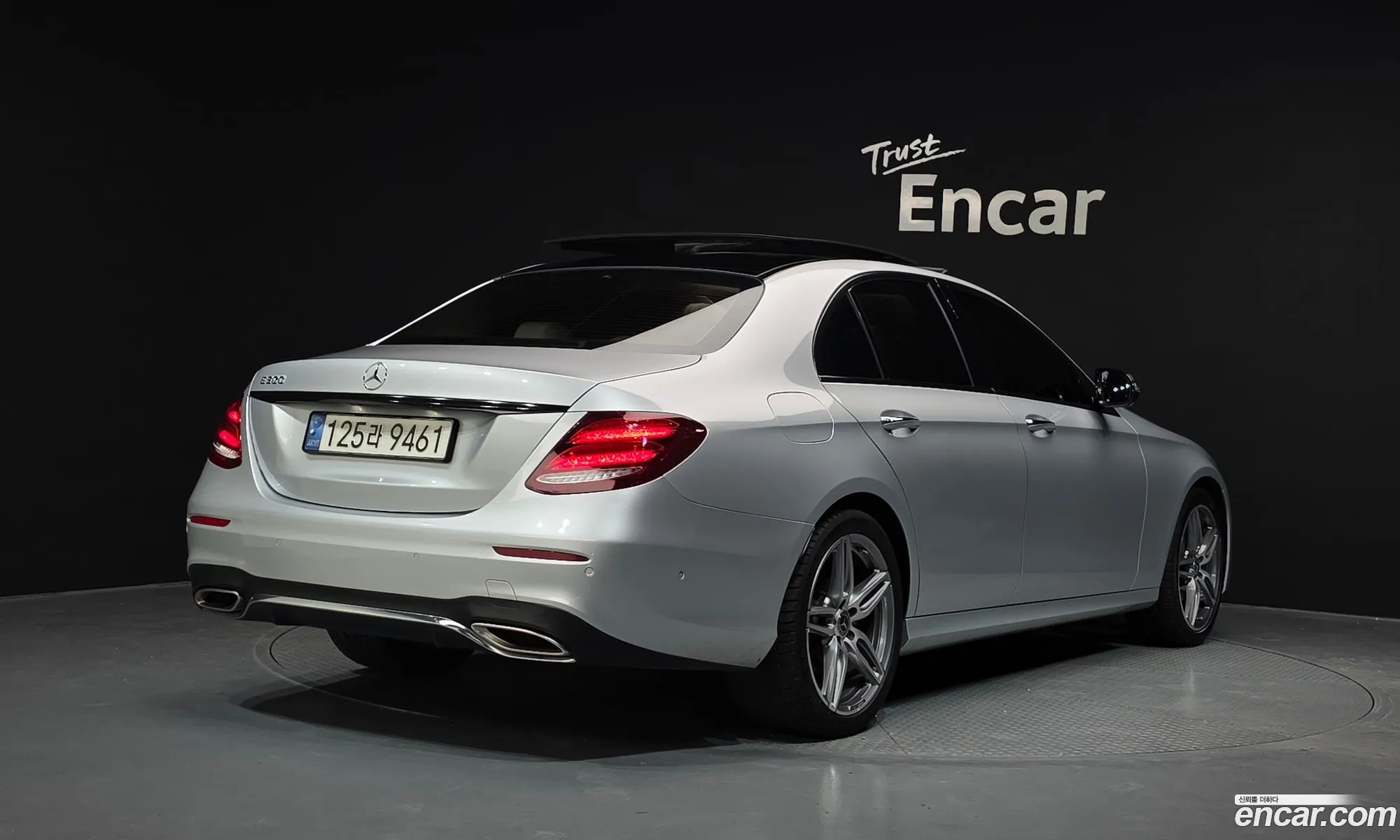 Mercedes-Benz E-Class W213 2017 WDDZF4JB1HA291701 — 9