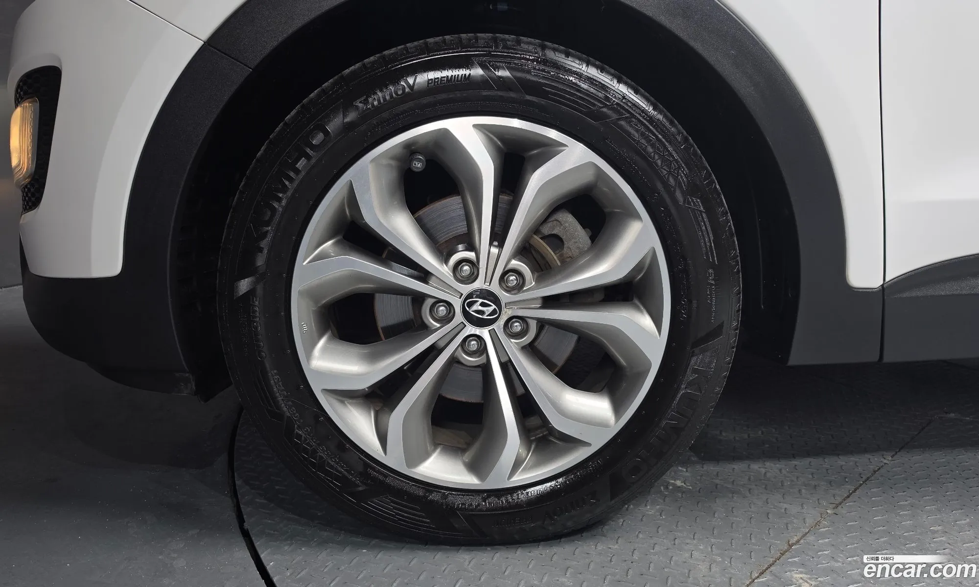 Hyundai Santa Fe DM 2014 — 2