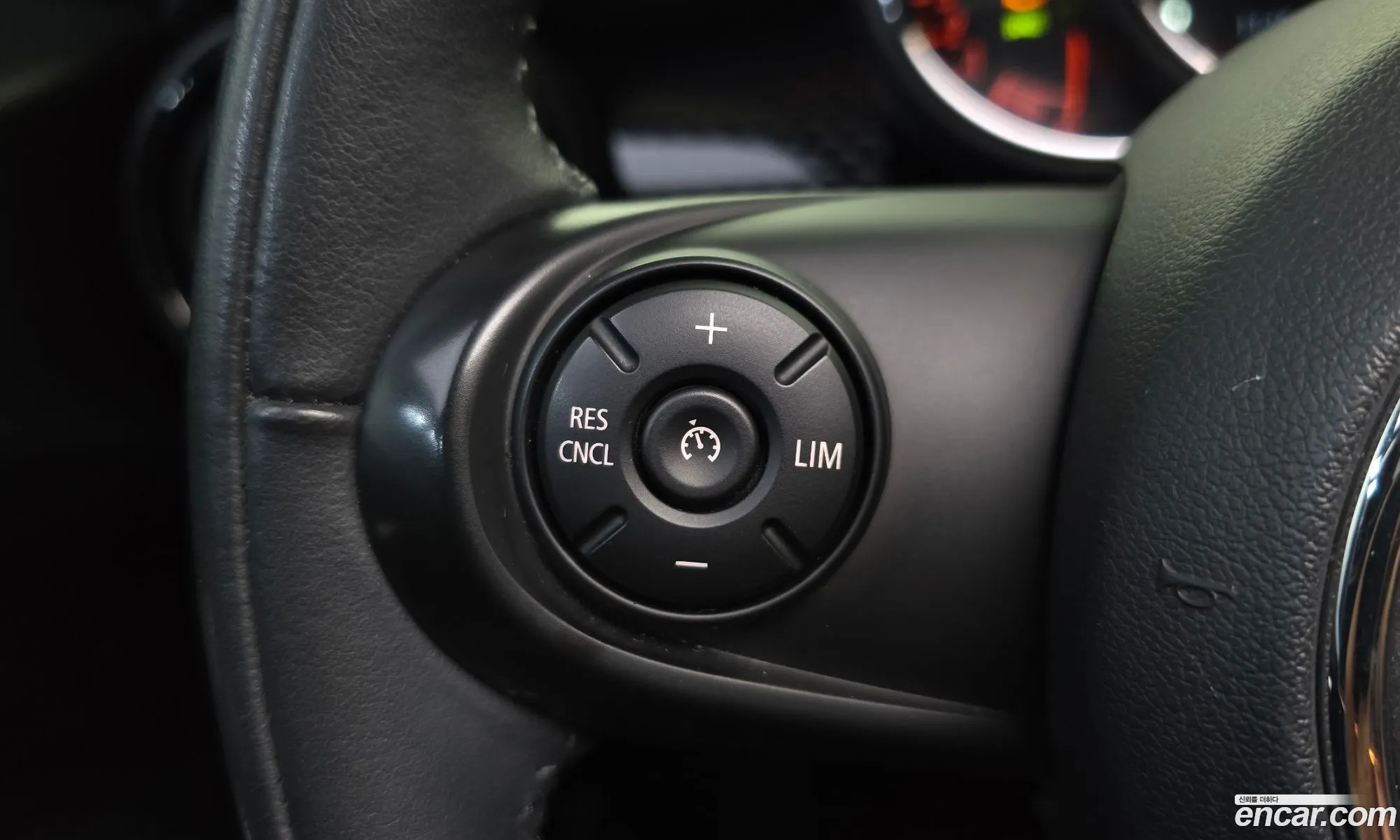 Mini Cooper S 2019 WMWXV9103L2L80735 — 11
