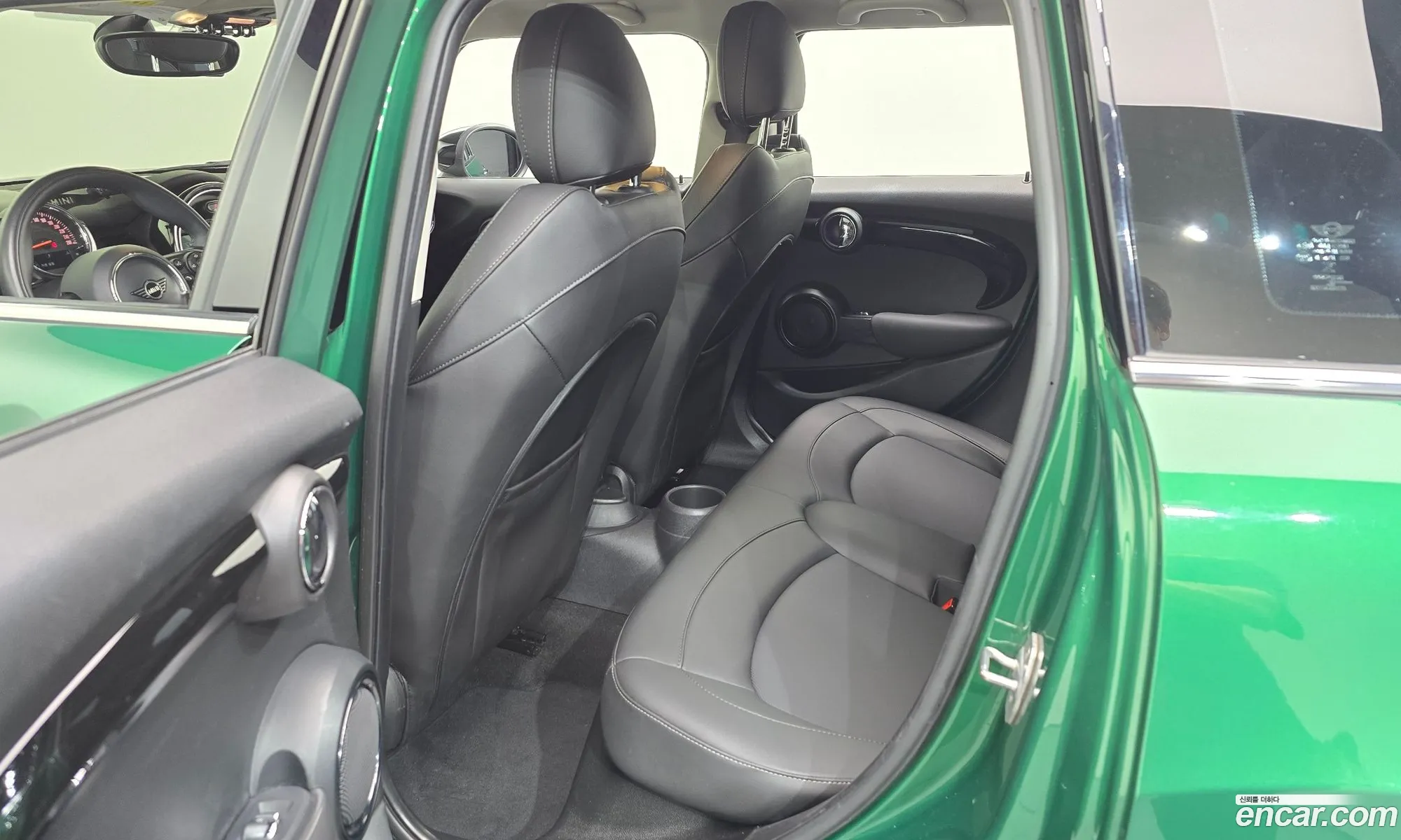 Mini Cooper S 2019 WMWXV9103L2L80735 — 18