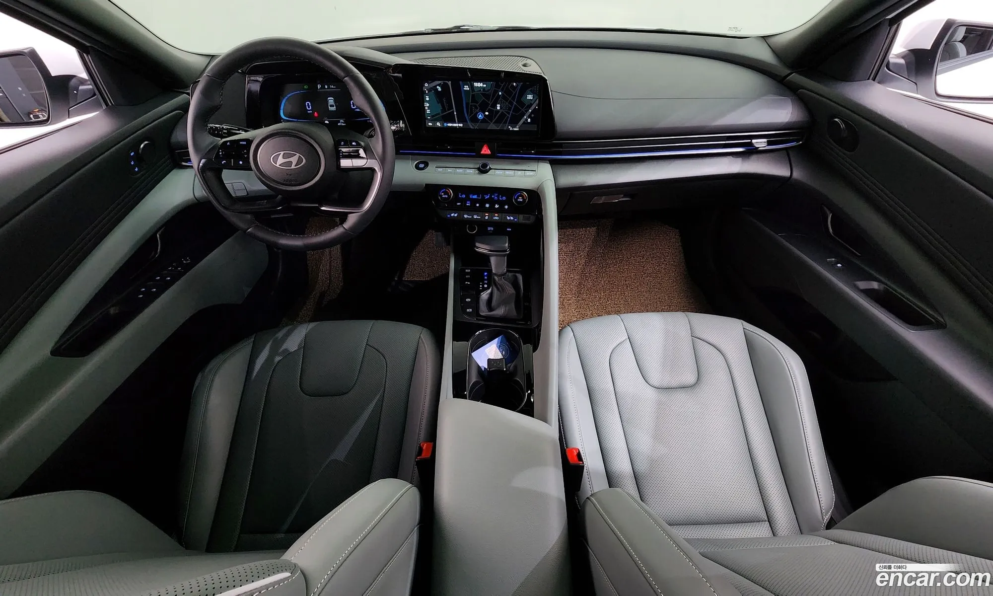 Hyundai Elantra 2025 — 31
