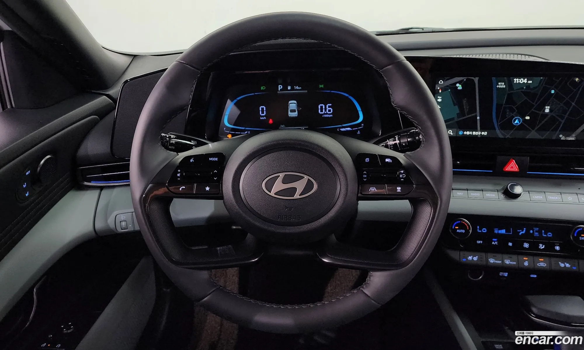 Hyundai Elantra 2025 — 9