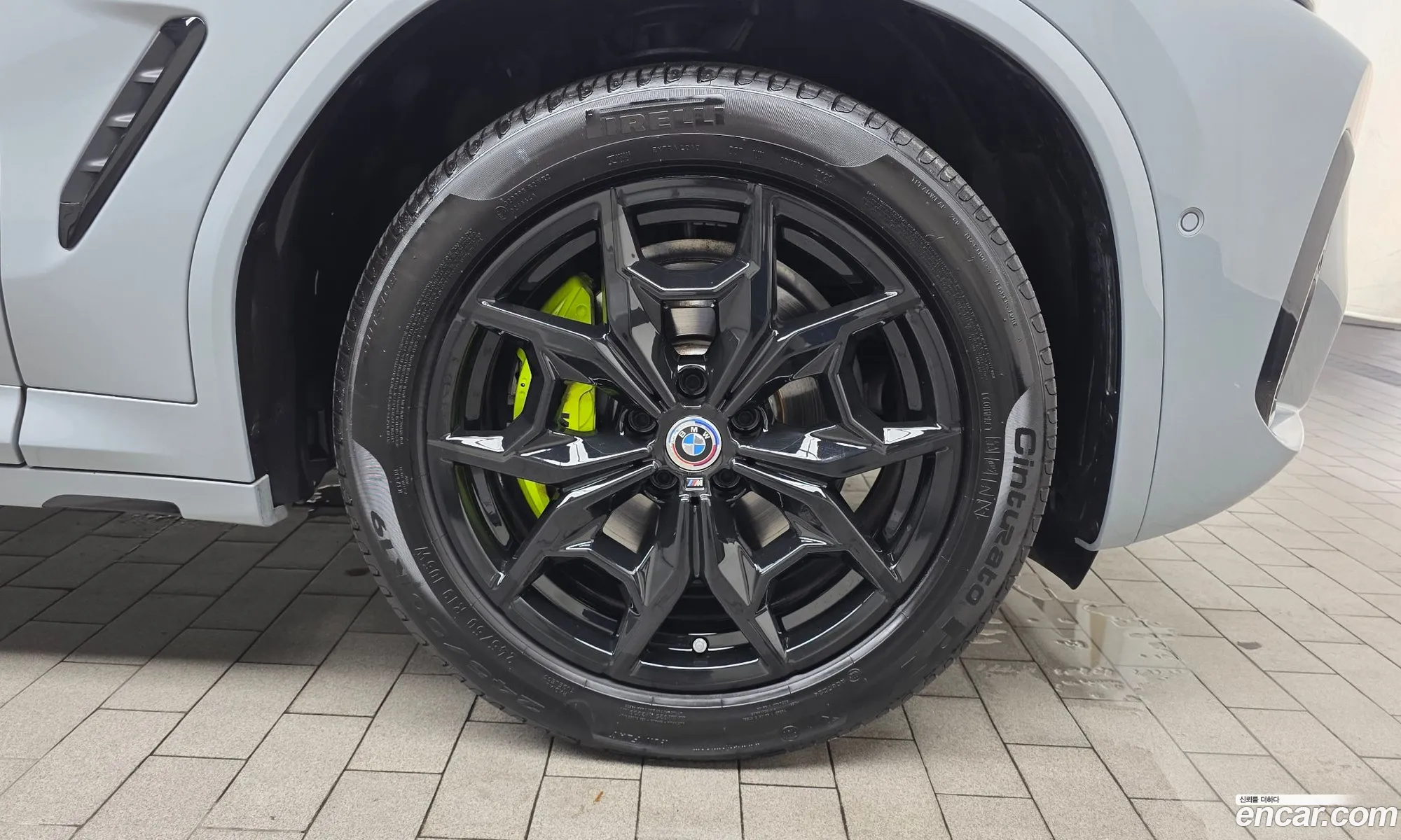 BMW X3 2024 WBA31DP01R9V62499 — 31