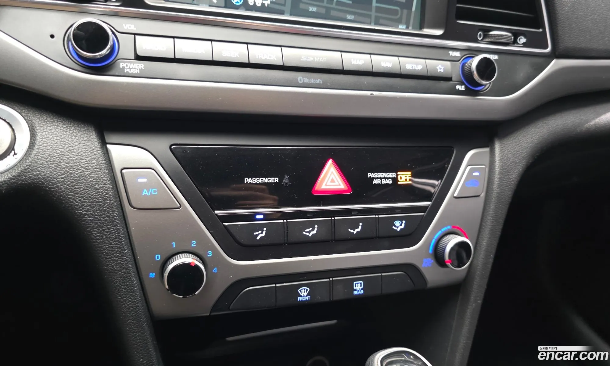 Hyundai Elantra AD 2017 KMHD641DBJU438657 — 11