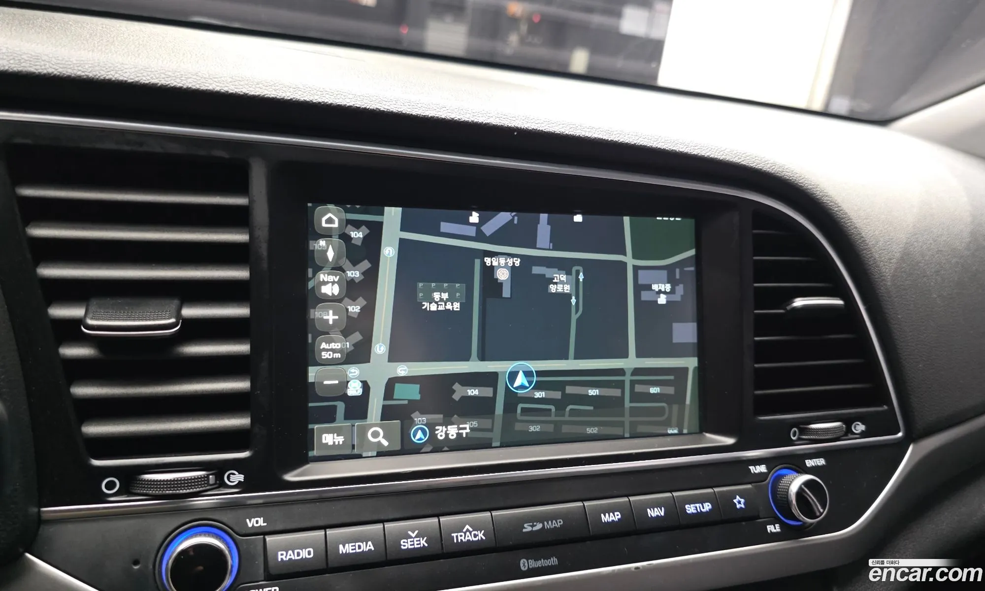 Hyundai Elantra AD 2017 KMHD641DBJU438657 — 17