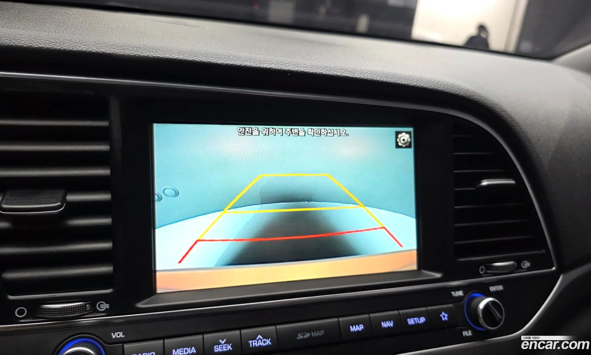 Hyundai Elantra AD 2017 KMHD641DBJU438657 — 7