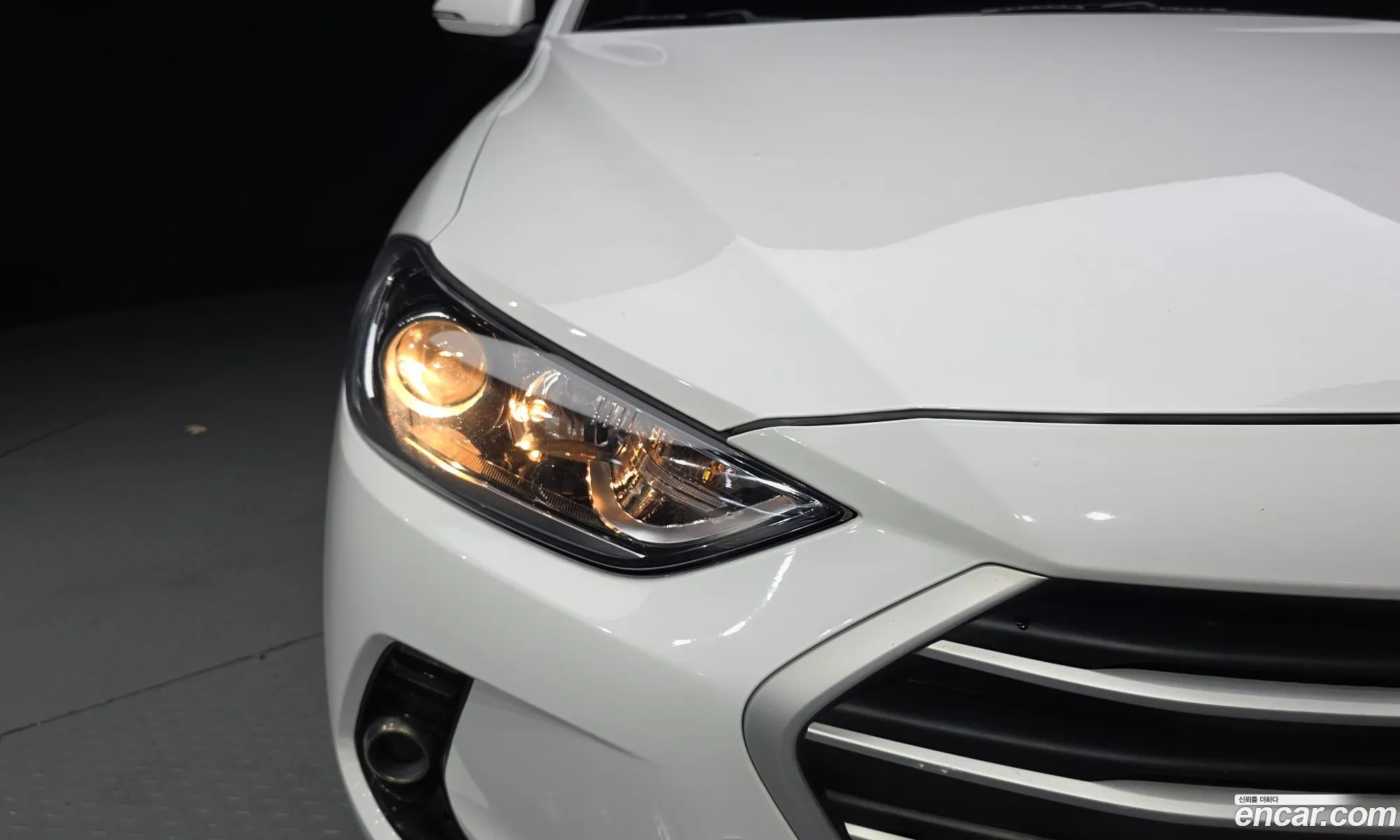 Hyundai Elantra AD 2017 KMHD641DBJU438657 — 9