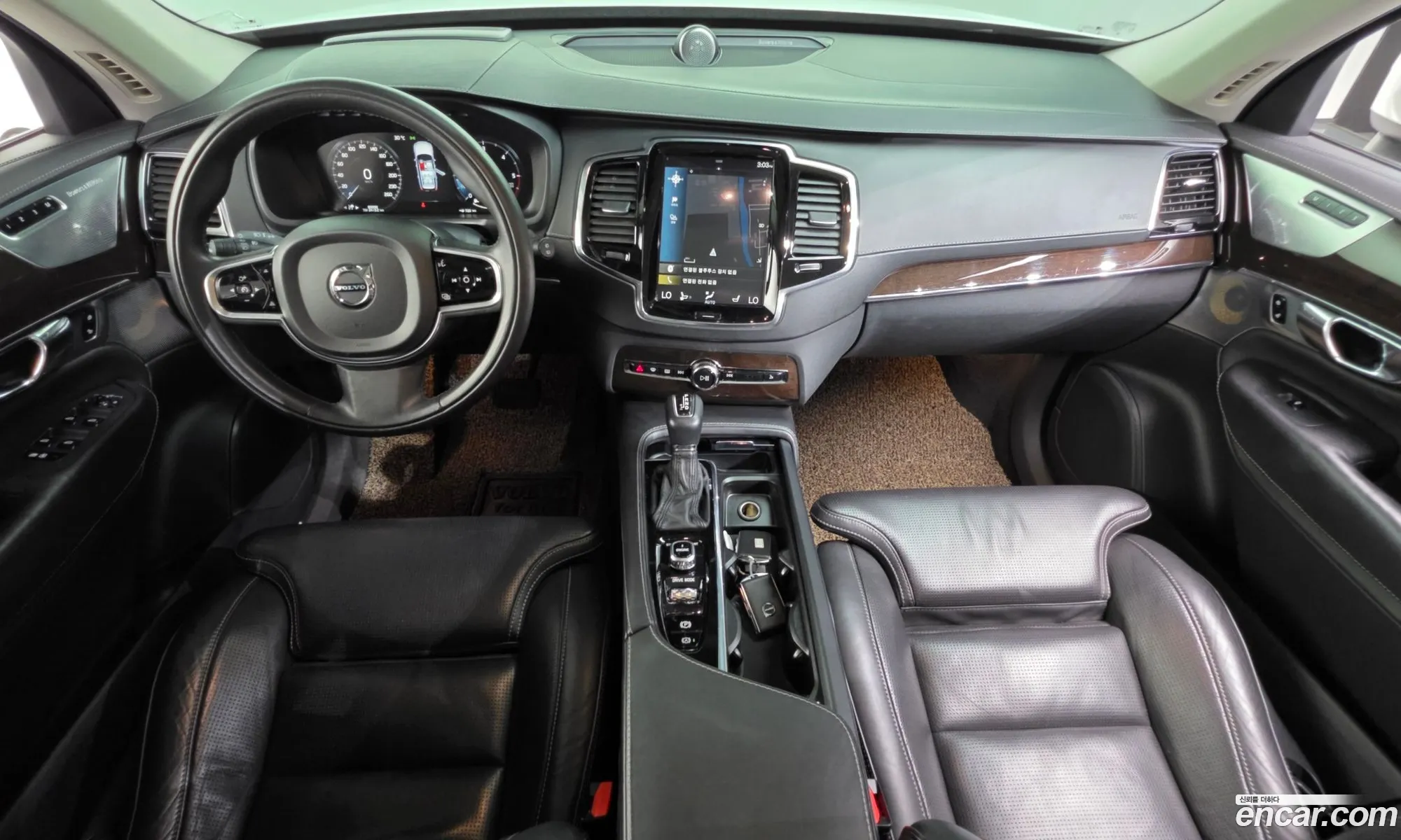 Volvo XC90 2016 YV1LF68BCH1124537 — 34
