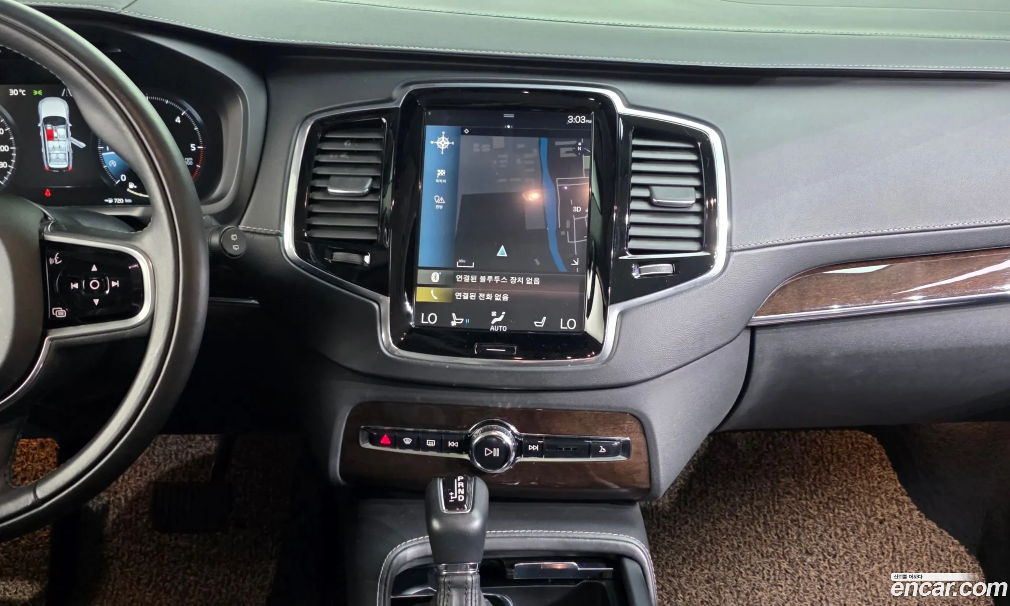 Volvo XC90 2016 YV1LF68BCH1124537 — 21