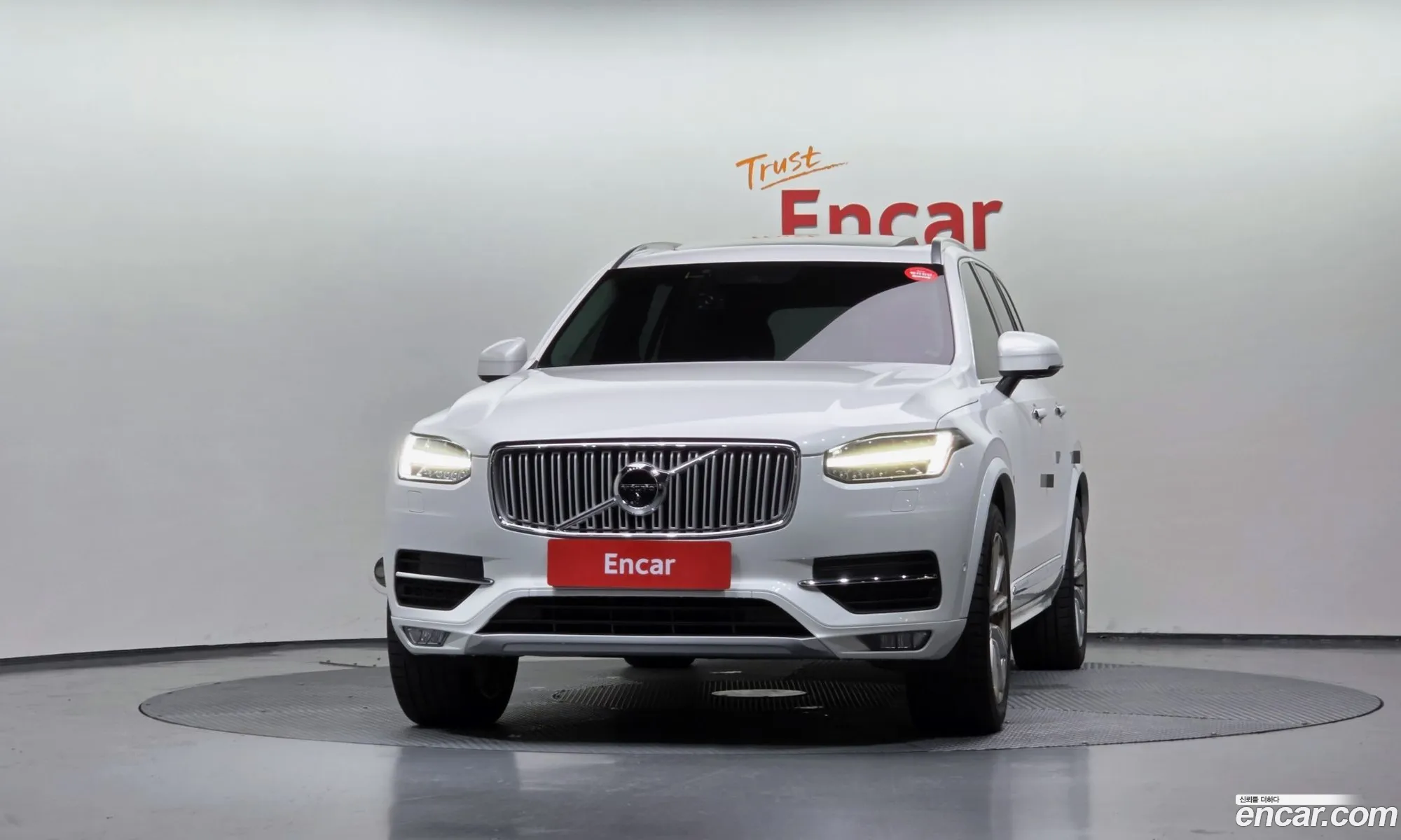 Volvo XC90 2016 YV1LF68BCH1124537 — 16