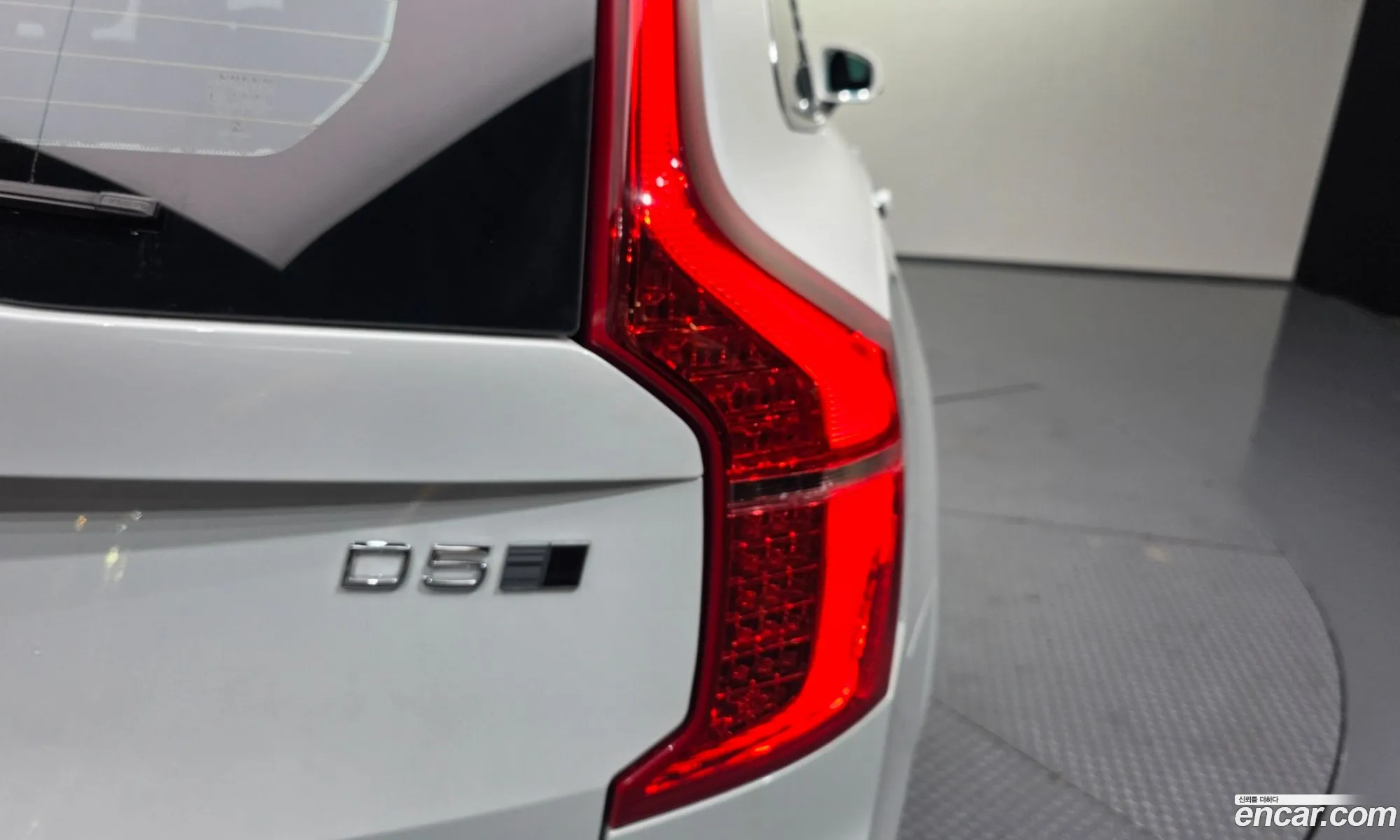 Volvo XC90 2016 YV1LF68BCH1124537 — 4
